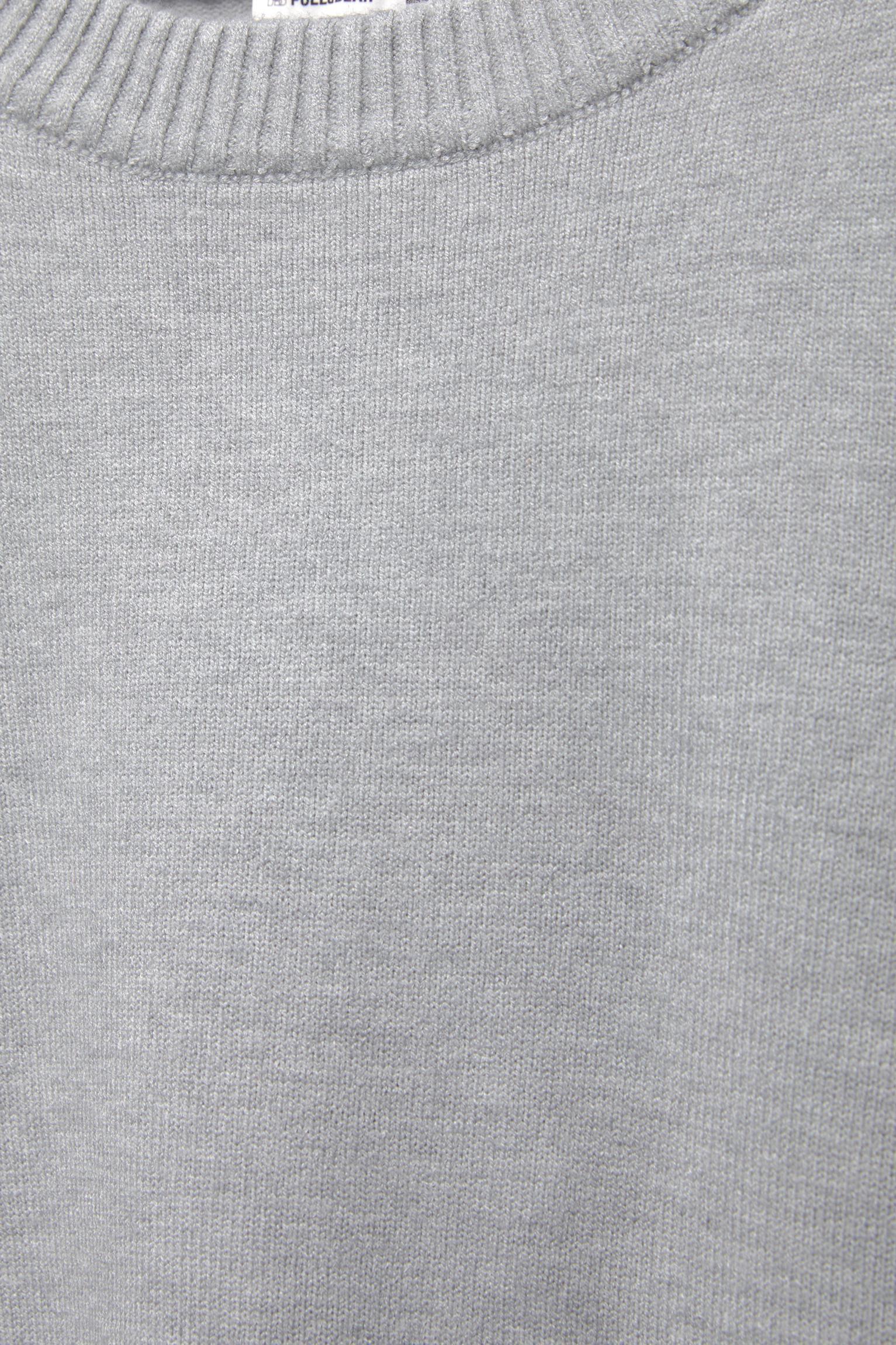 Sweater with wide sleeves Product Image