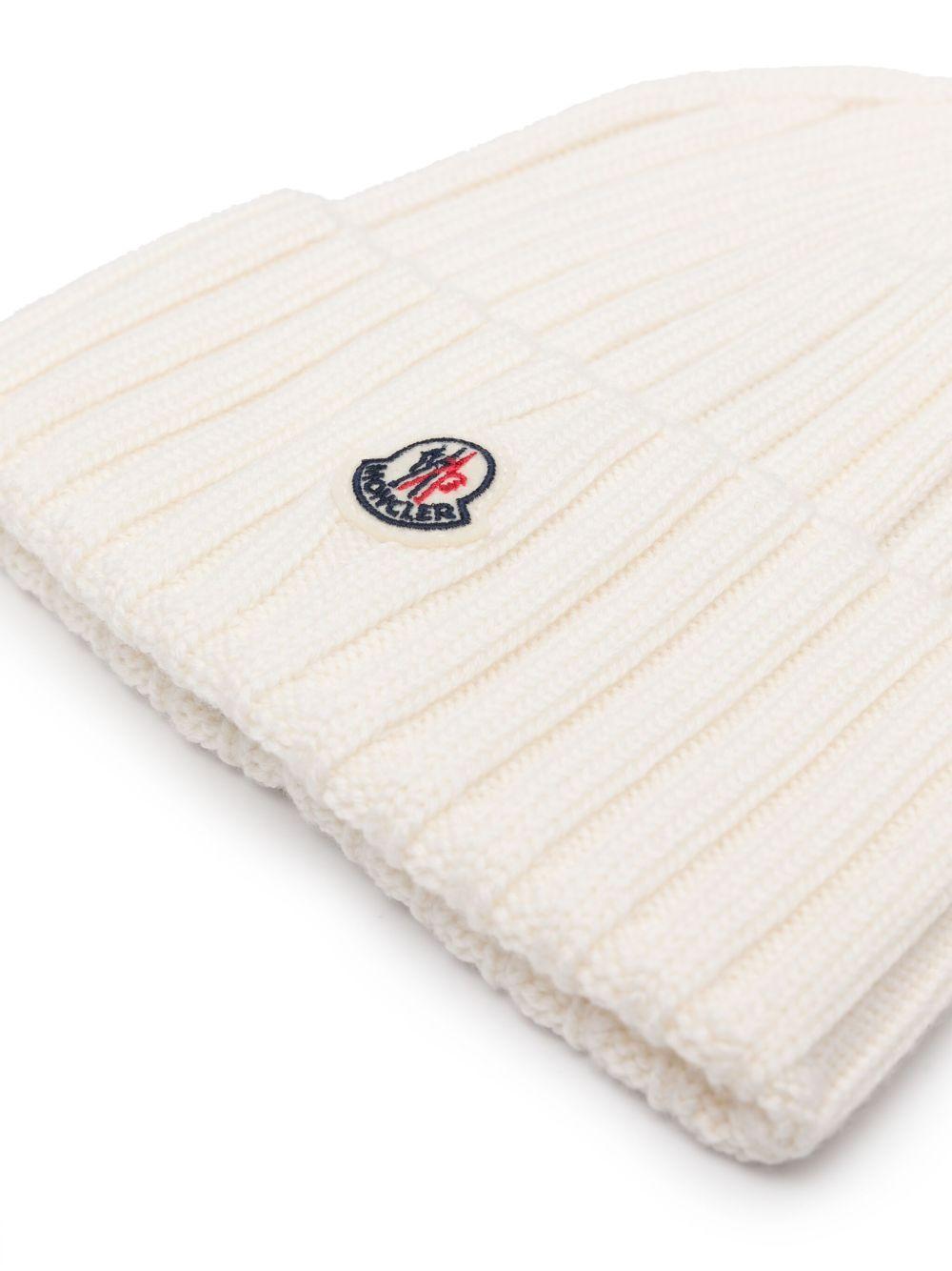 logo-appliqué beanie hat Product Image