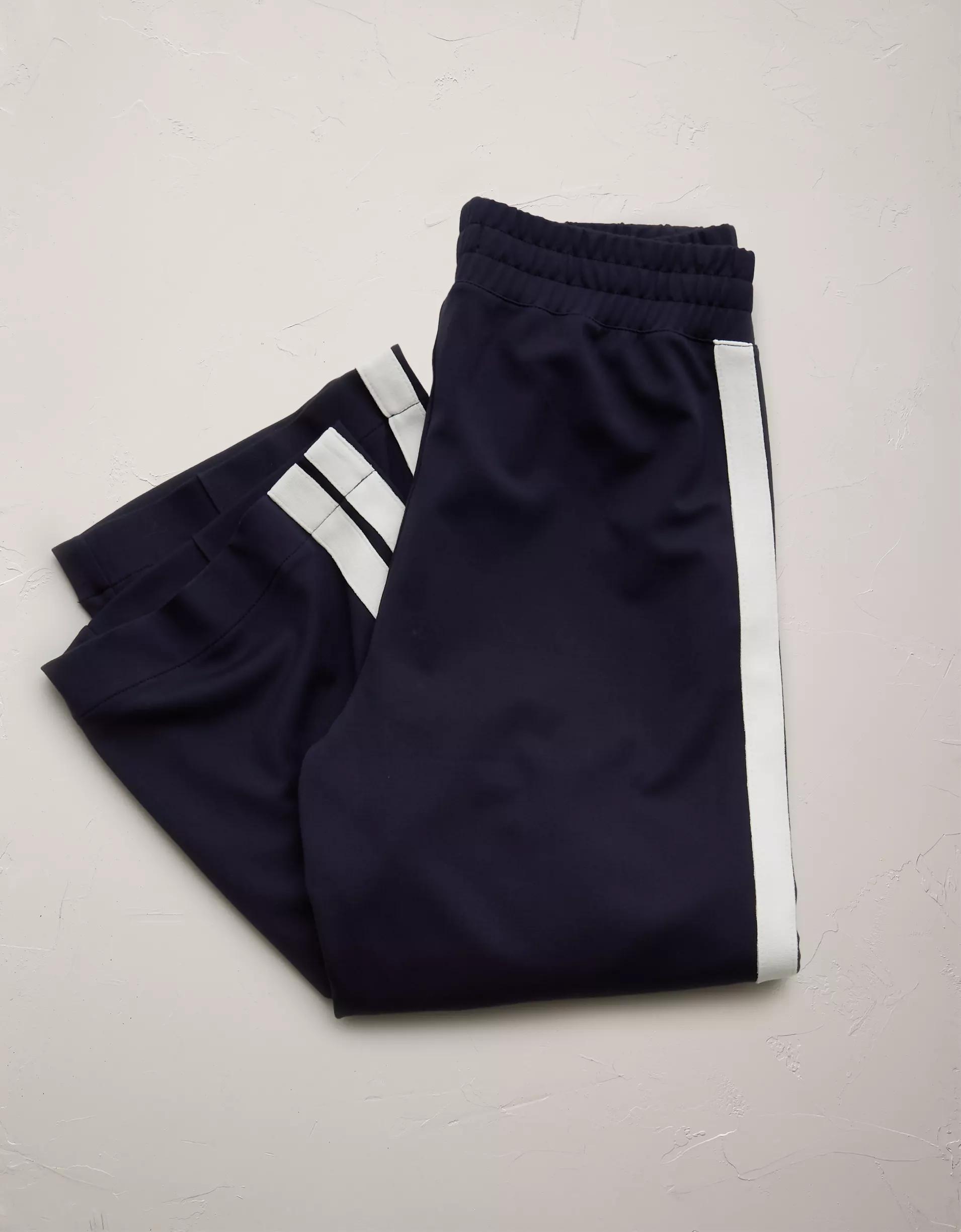 AE77 Premium Straight Track Pant Product Image