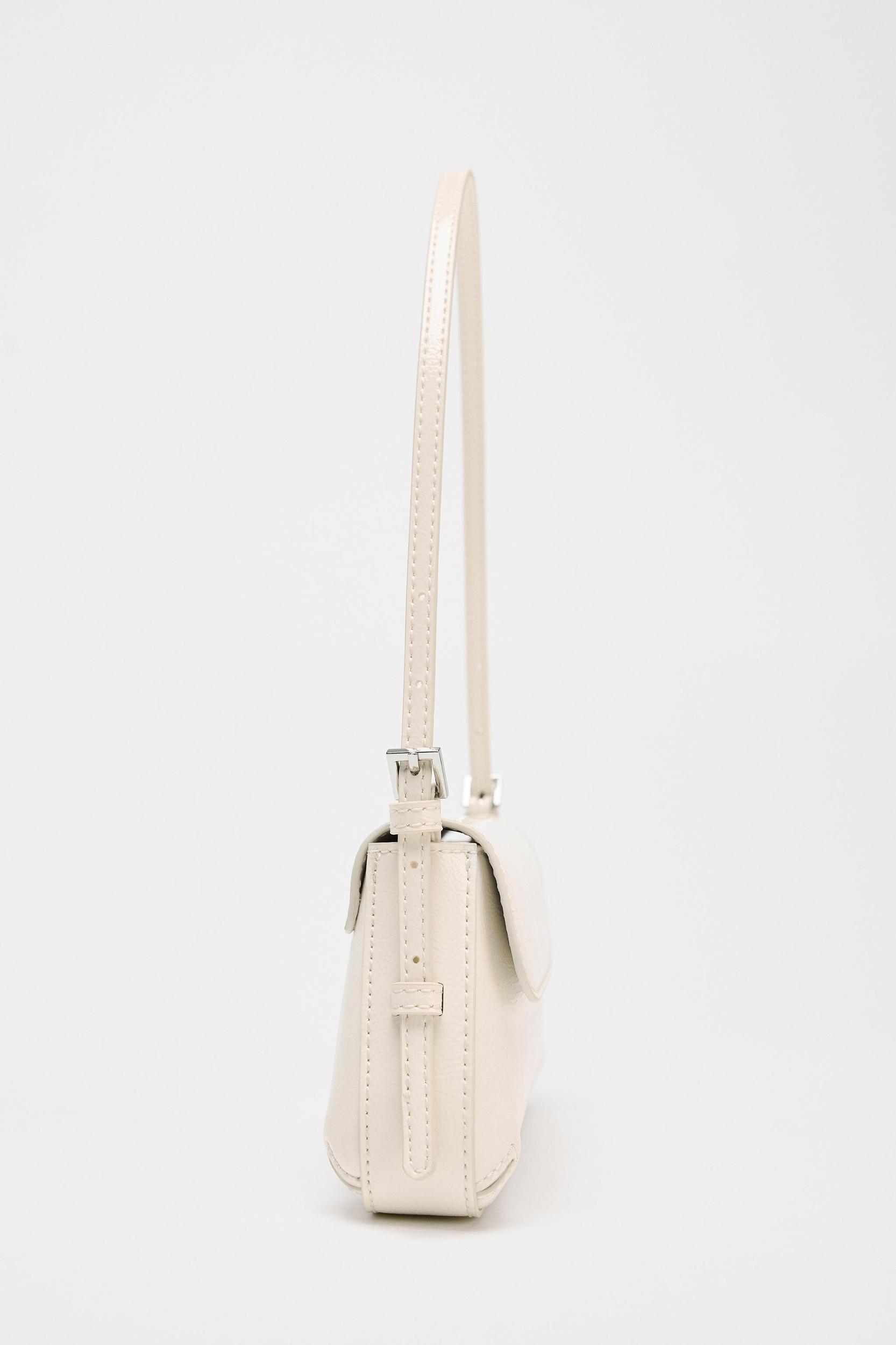 FLAP SHOULDER BAG Product Image