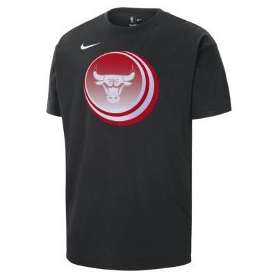 Chicago Bulls Essential Men's Nike NBA T-Shirt Product Image