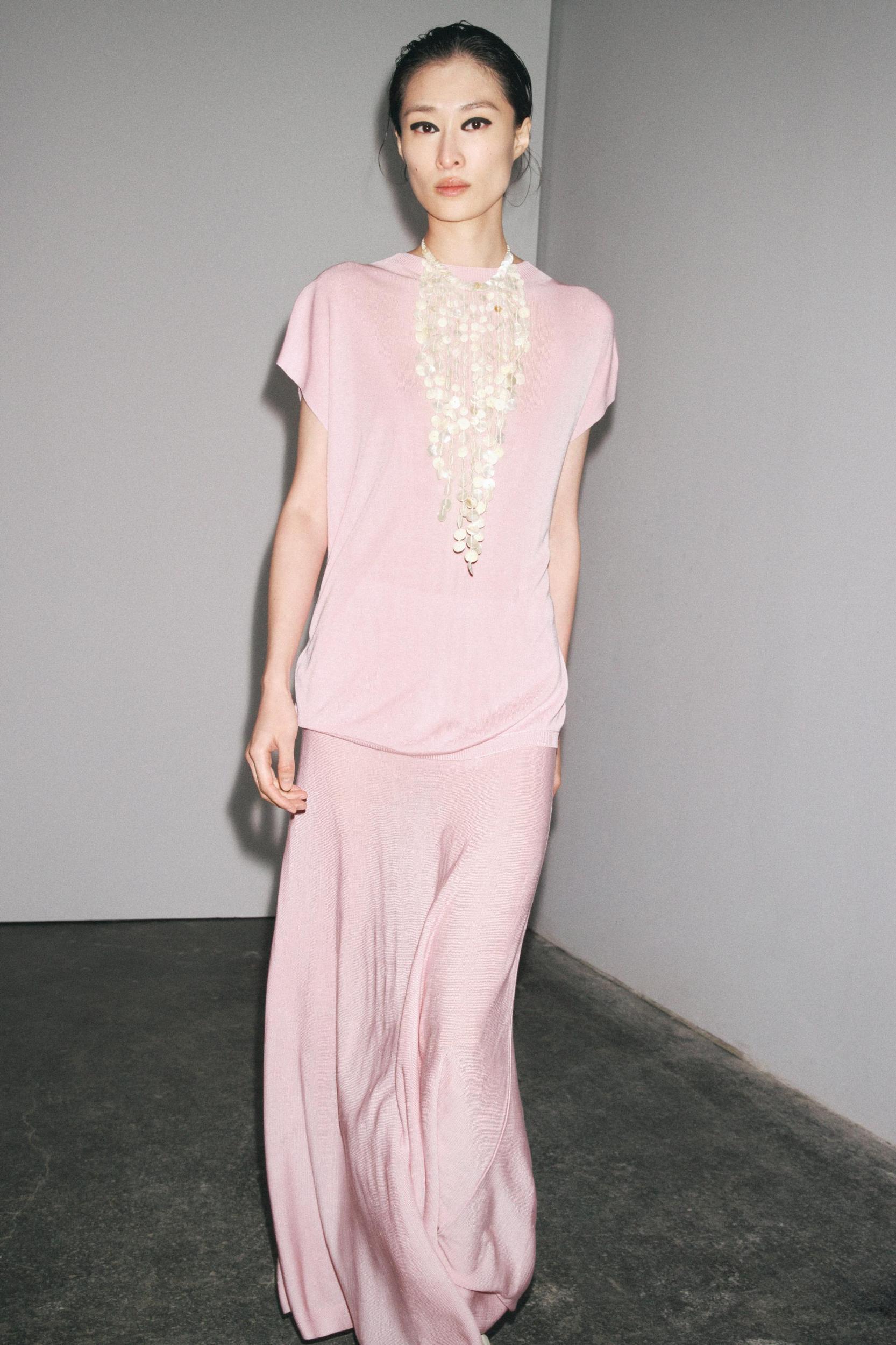 WIDE SLEEVE KNIT TOP Product Image