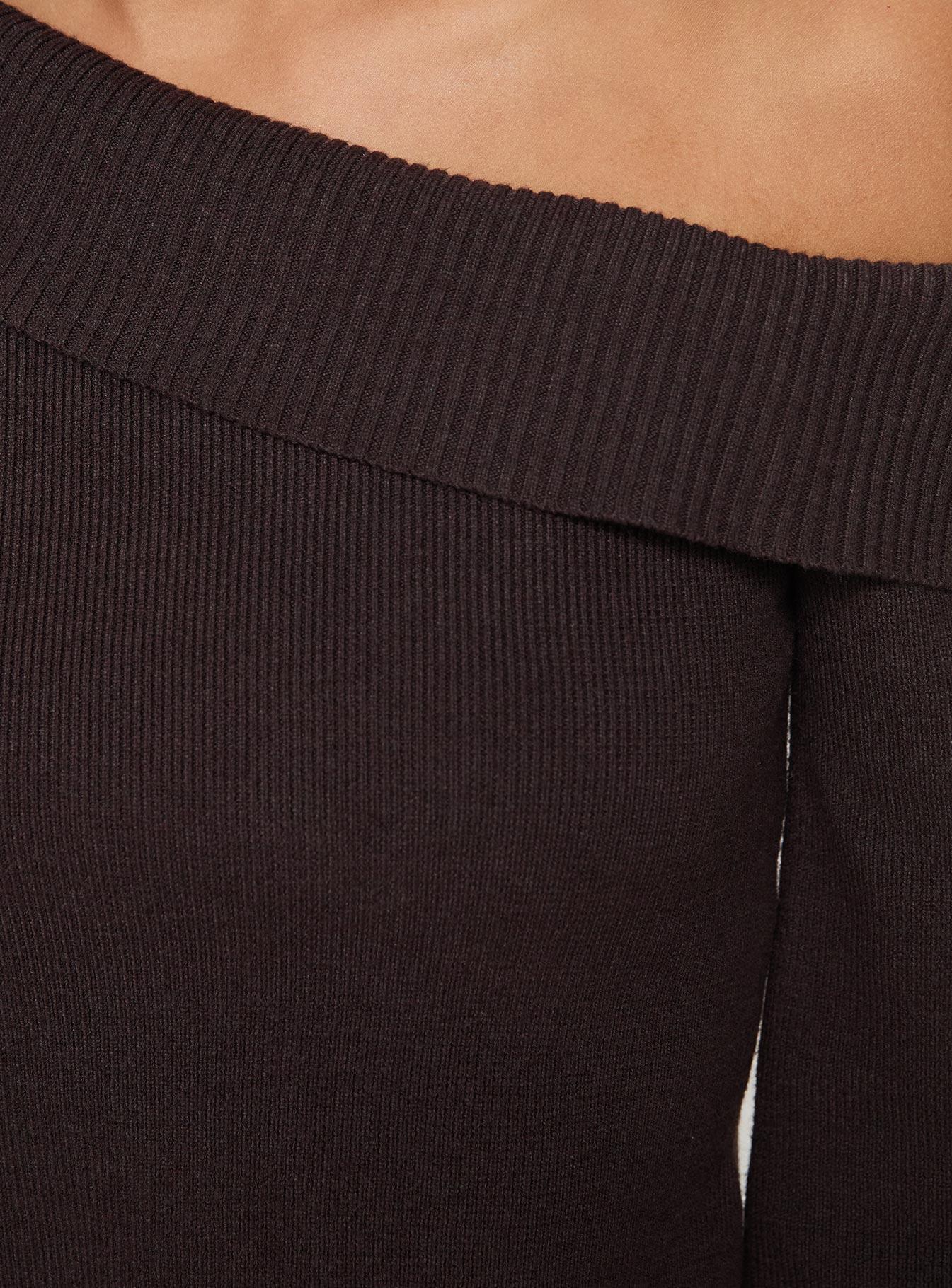 Sina Off The Shoulder Top Chocolate Product Image