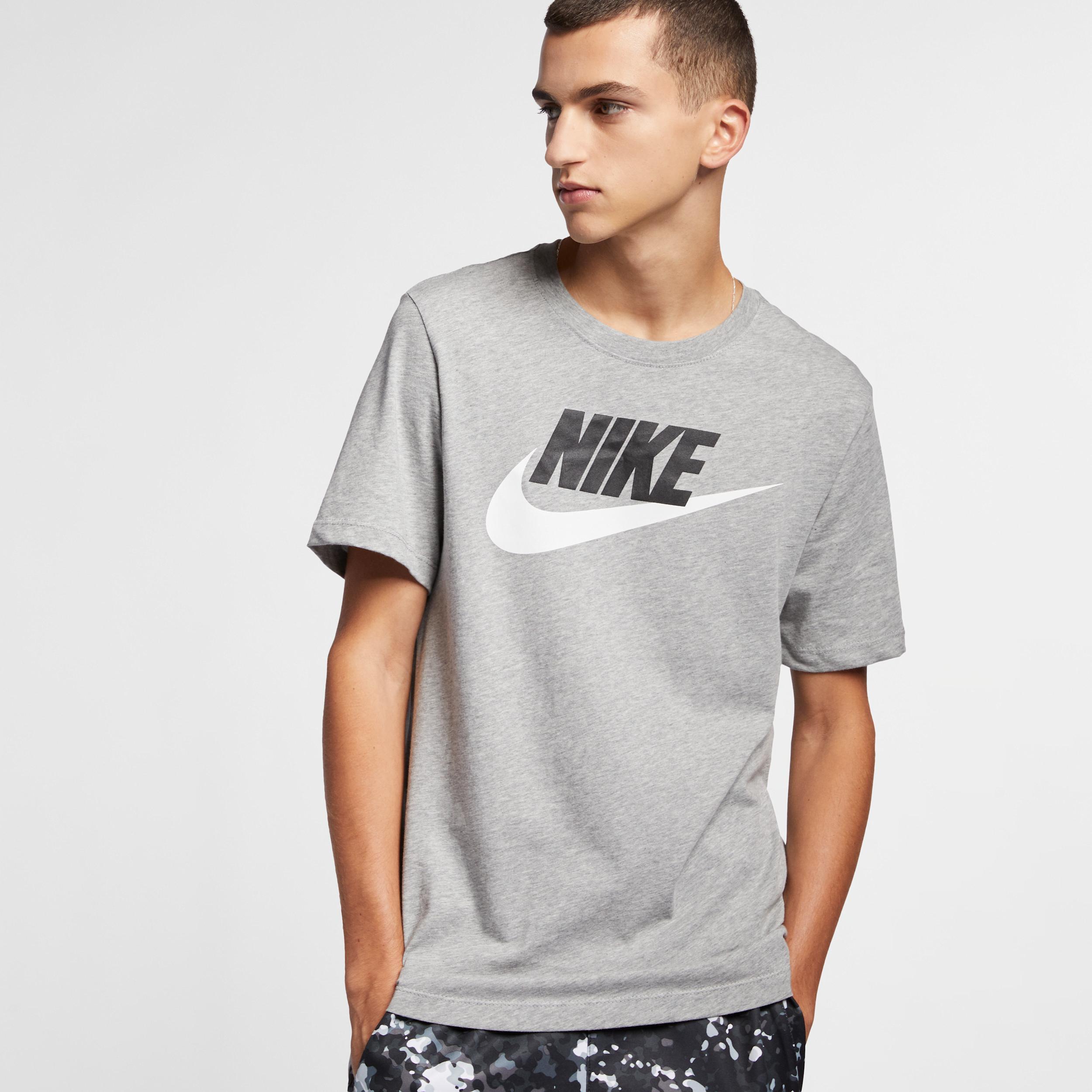 Mens Nike Sportswear T-Shirt | AR5004-063 Product Image