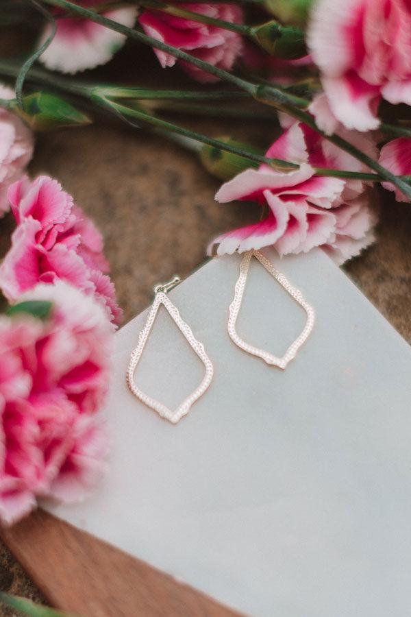 Kendra Scott Sophia Drop Earrings in Gold Product Image