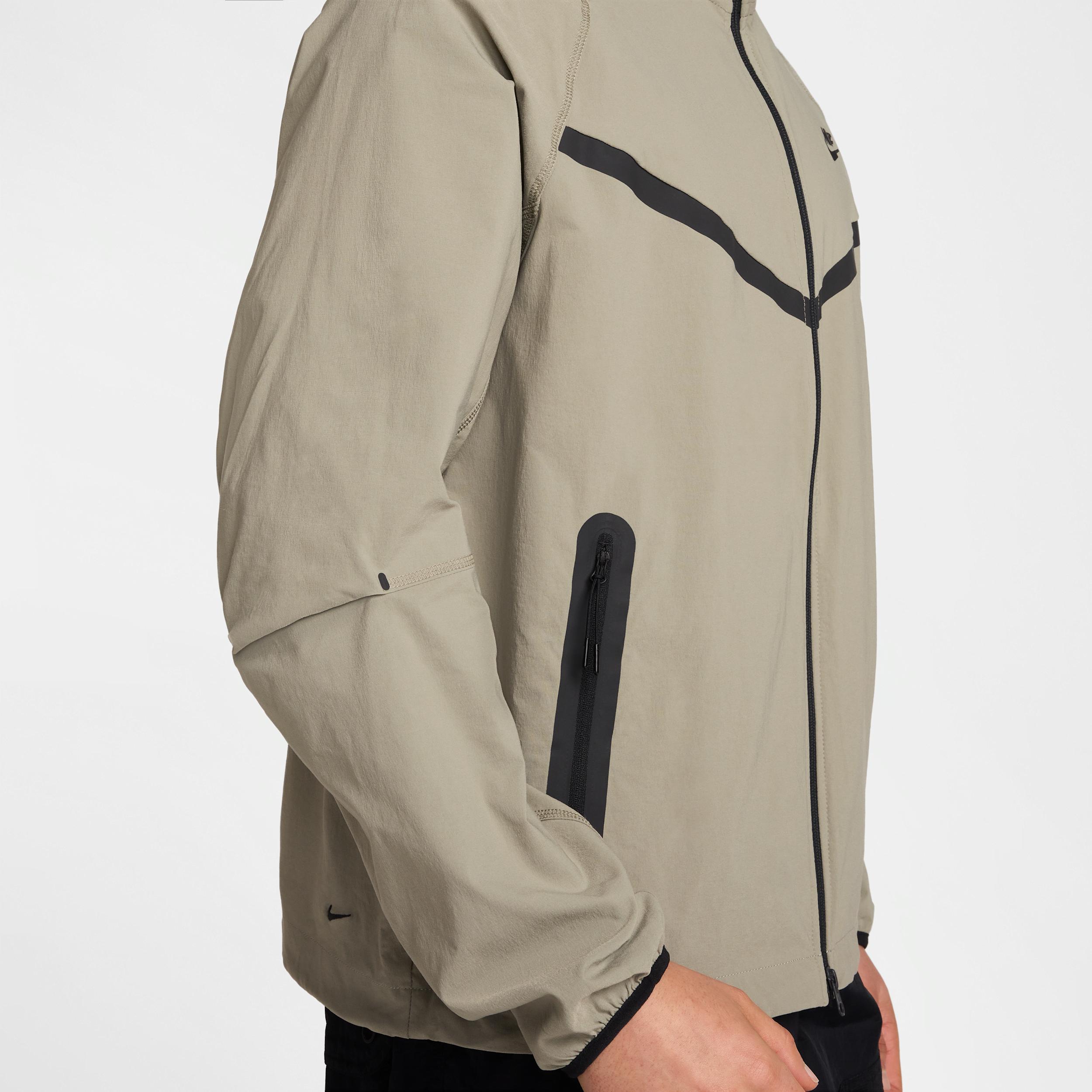 Nike Men's Tech Woven Jacket Product Image