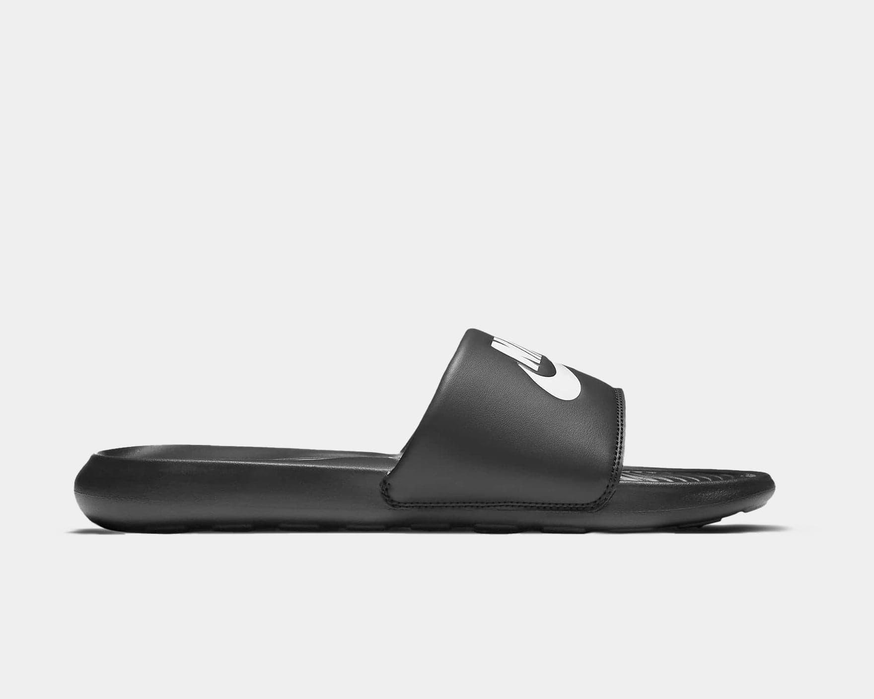 Nike Men's Victori One Slides Product Image