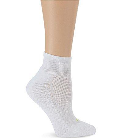 HUE Air Cushion Sport Quarter Top Moisture Control Socks 3 Pack Product Image