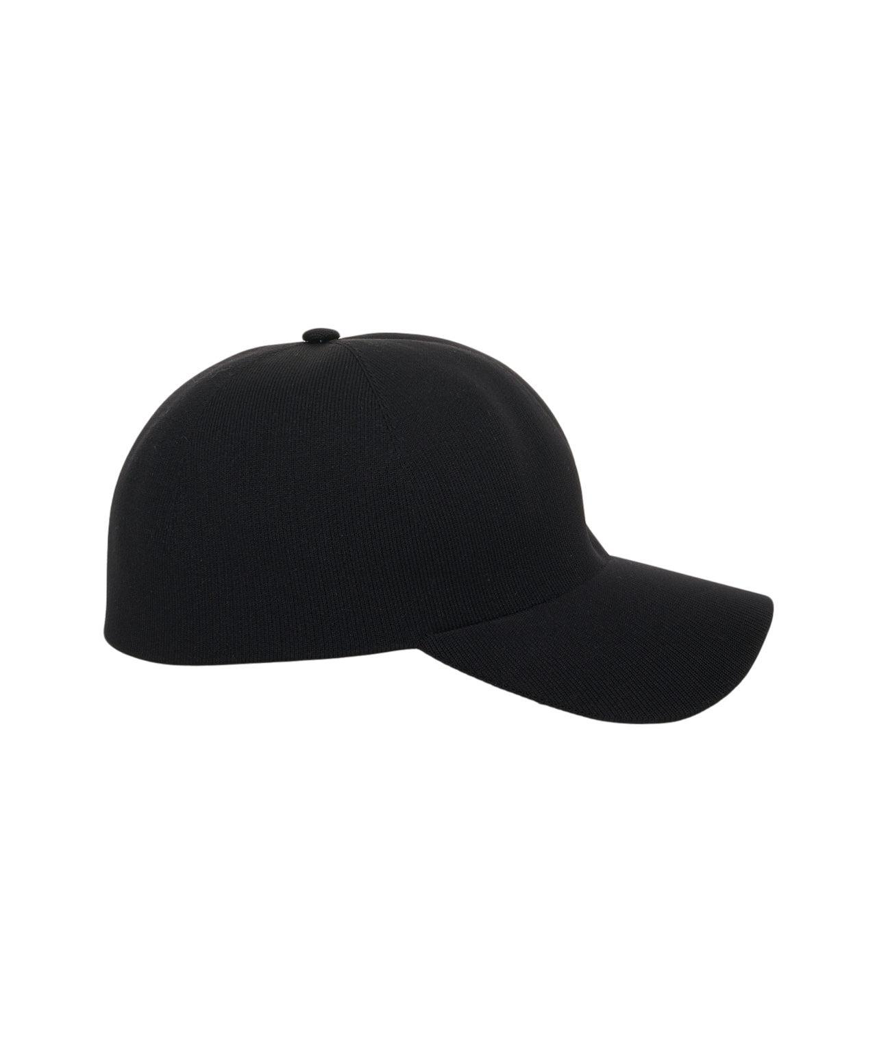 Baseball cap with logo Product Image