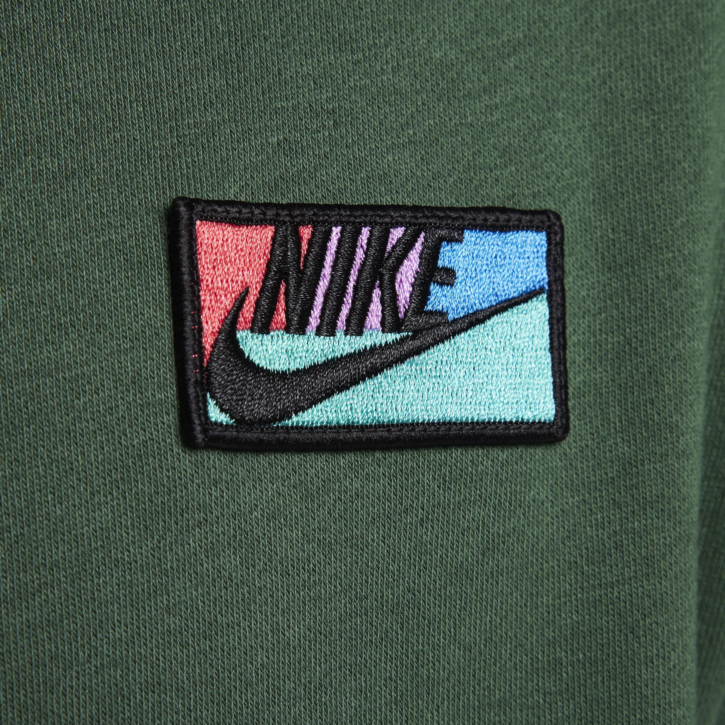 Nike Club logo hoodie in dark green Product Image