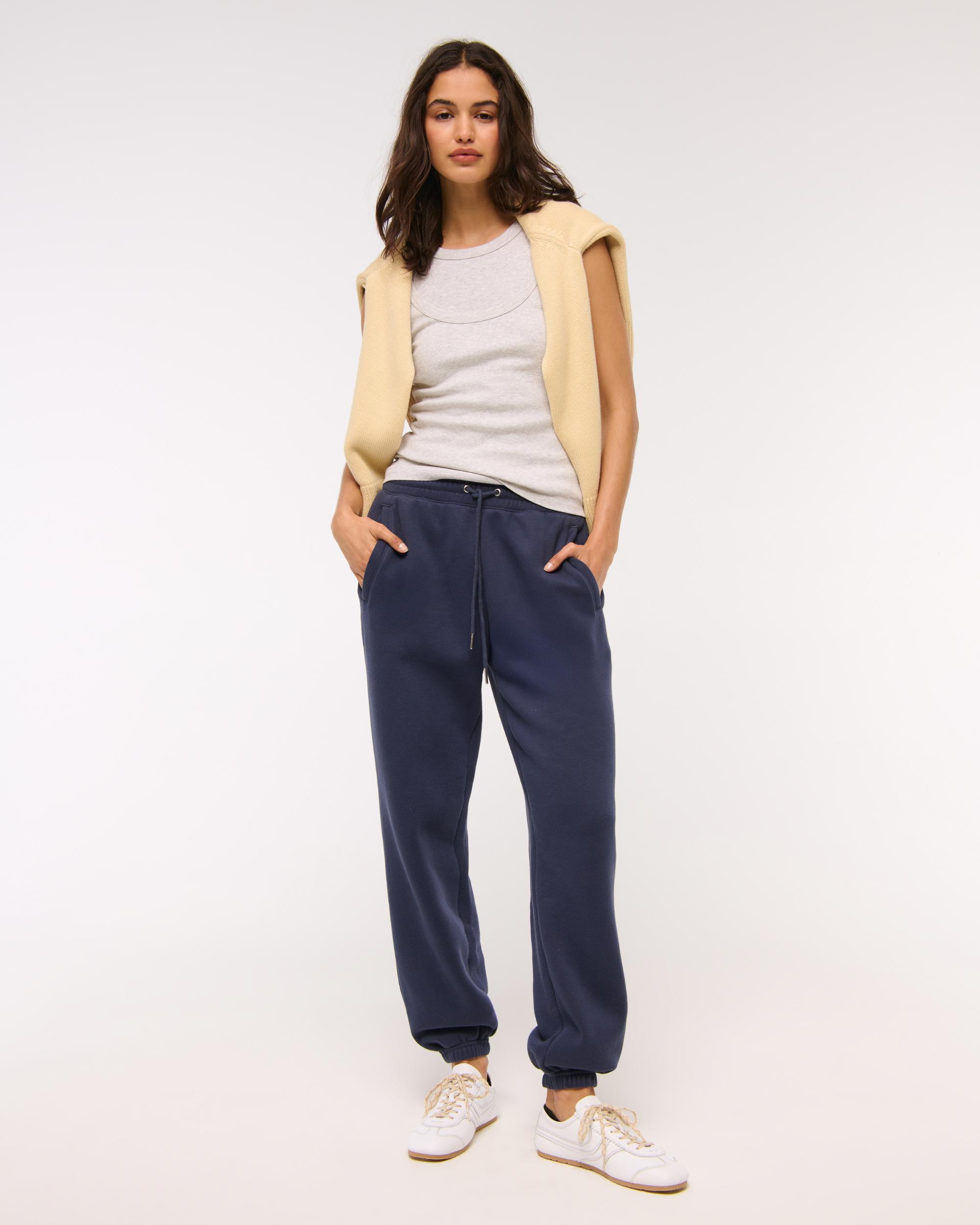 Essential Sunday Sweatpant Product Image