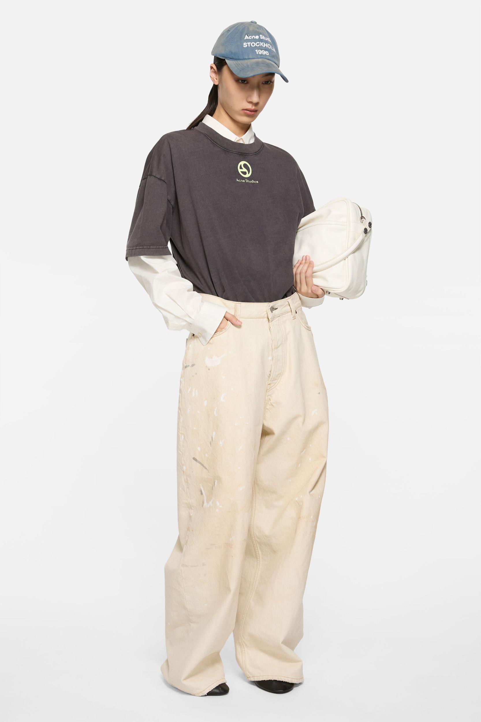 Logo t-shirt Product Image