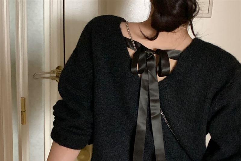 V-Neck Plain Bow Sweater Product Image