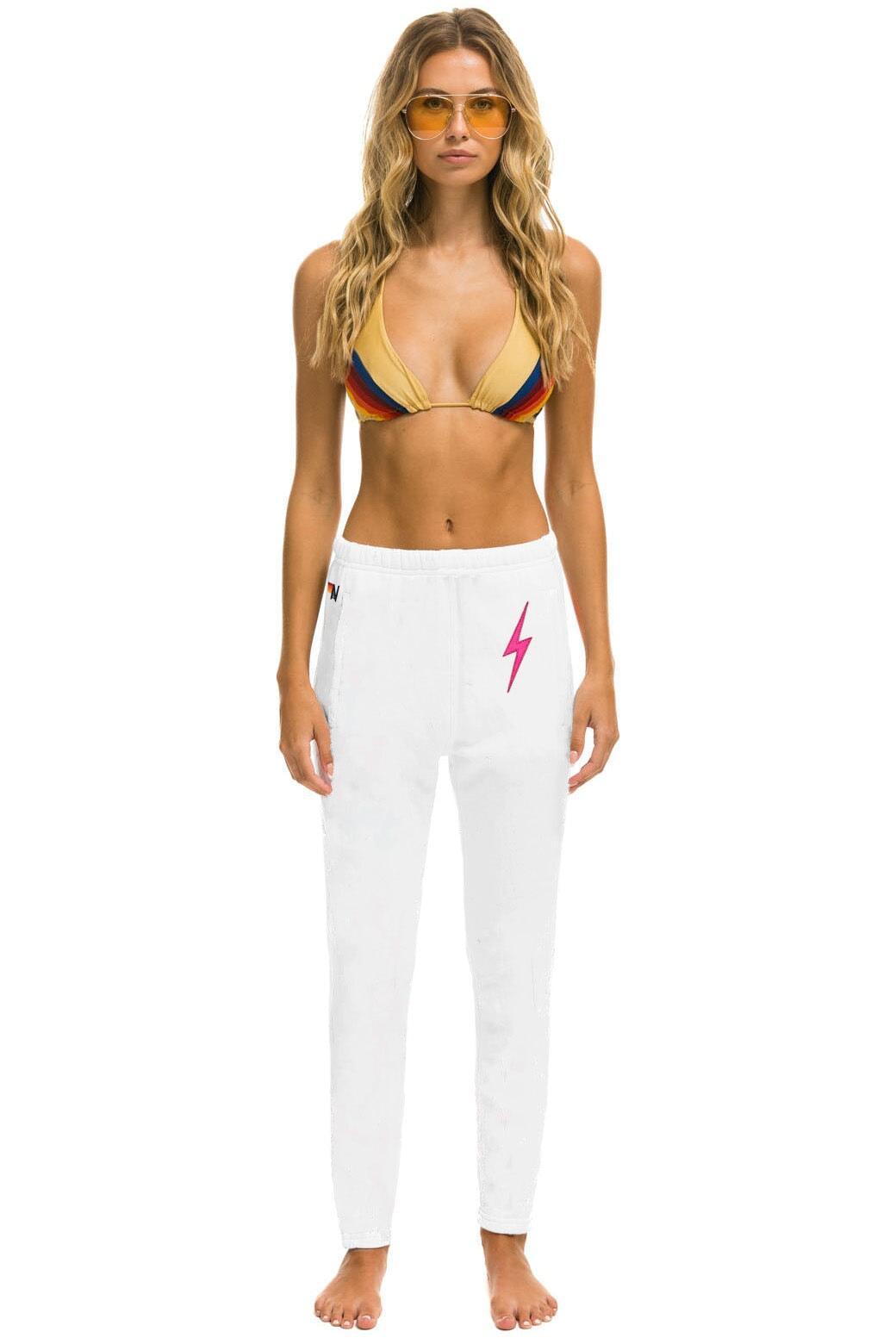 HEART STITCH JOGGER SWEATPANTS - WHITE Female Product Image