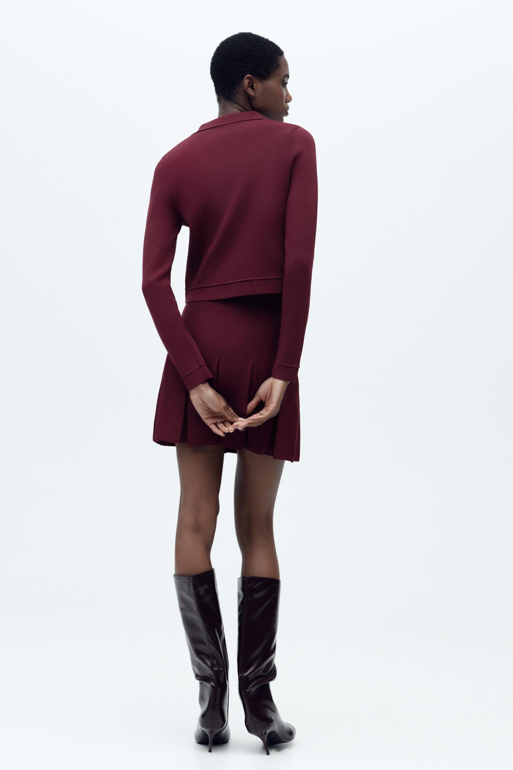 GOLDEN BUTTON KNIT CARDIGAN Product Image