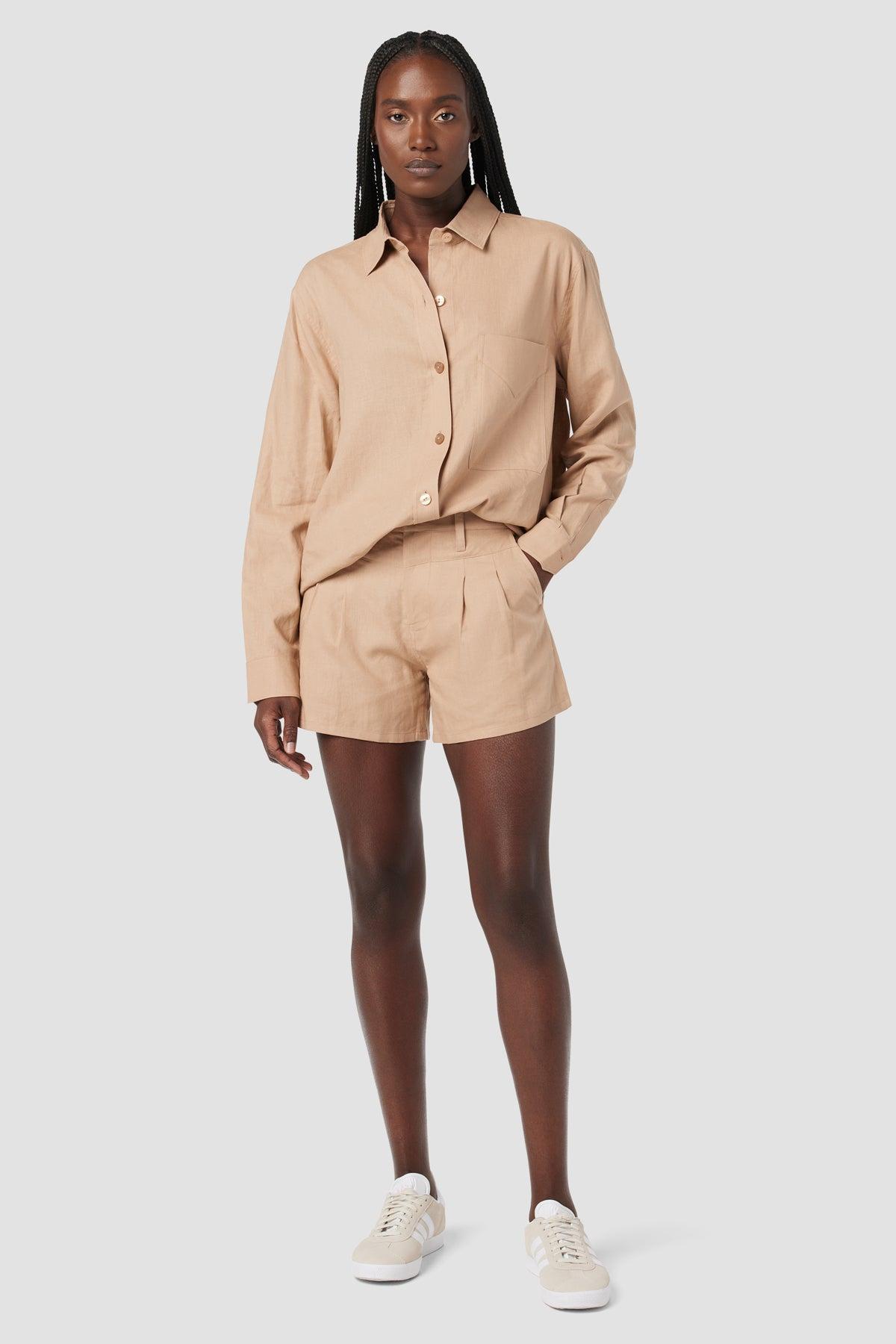 Front Yoke Pleated Short Female Product Image