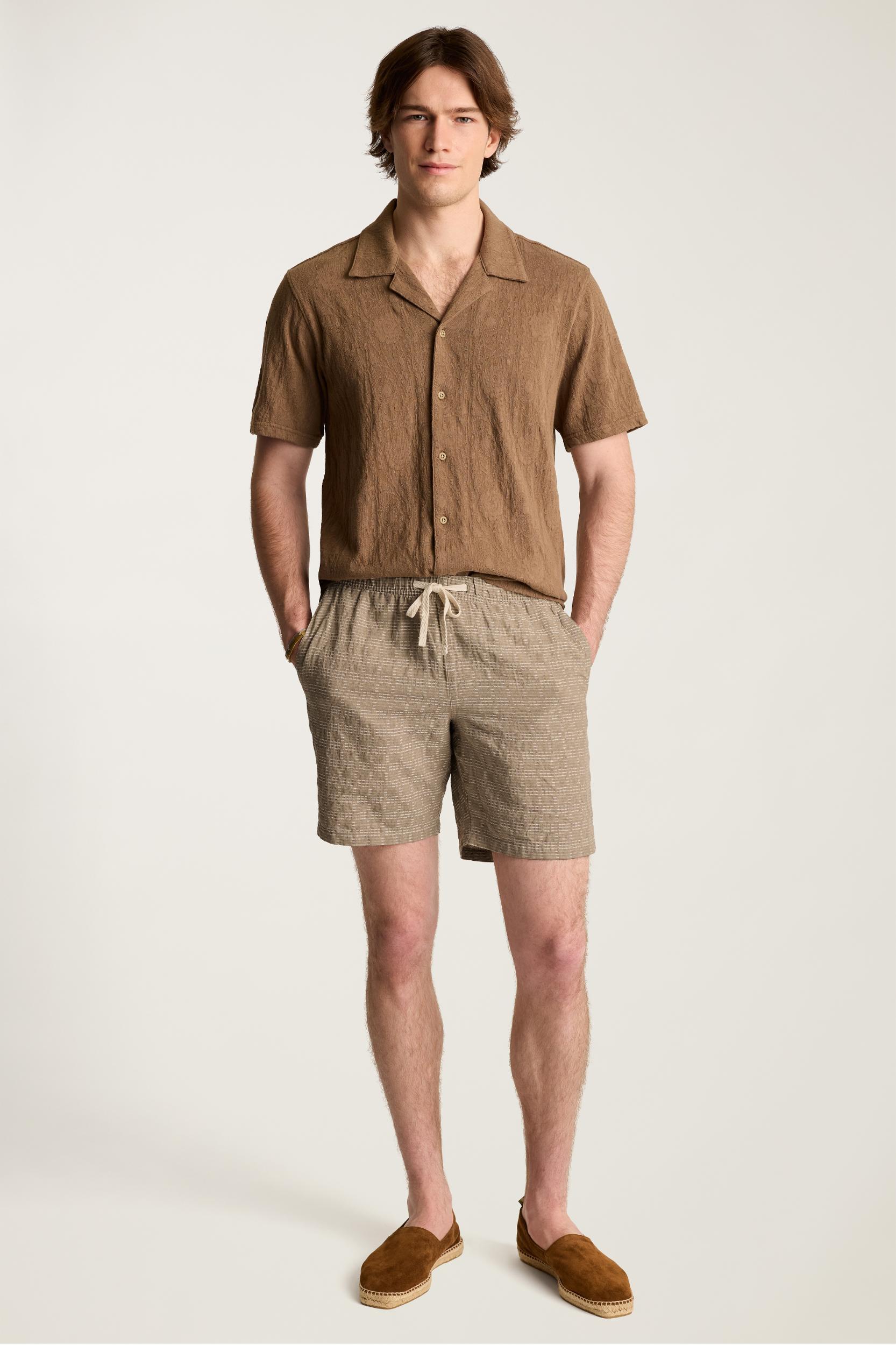 Nomad Short Product Image
