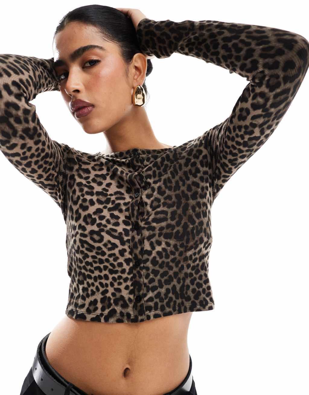 Stradivarius cropped cardigan in leopard Product Image