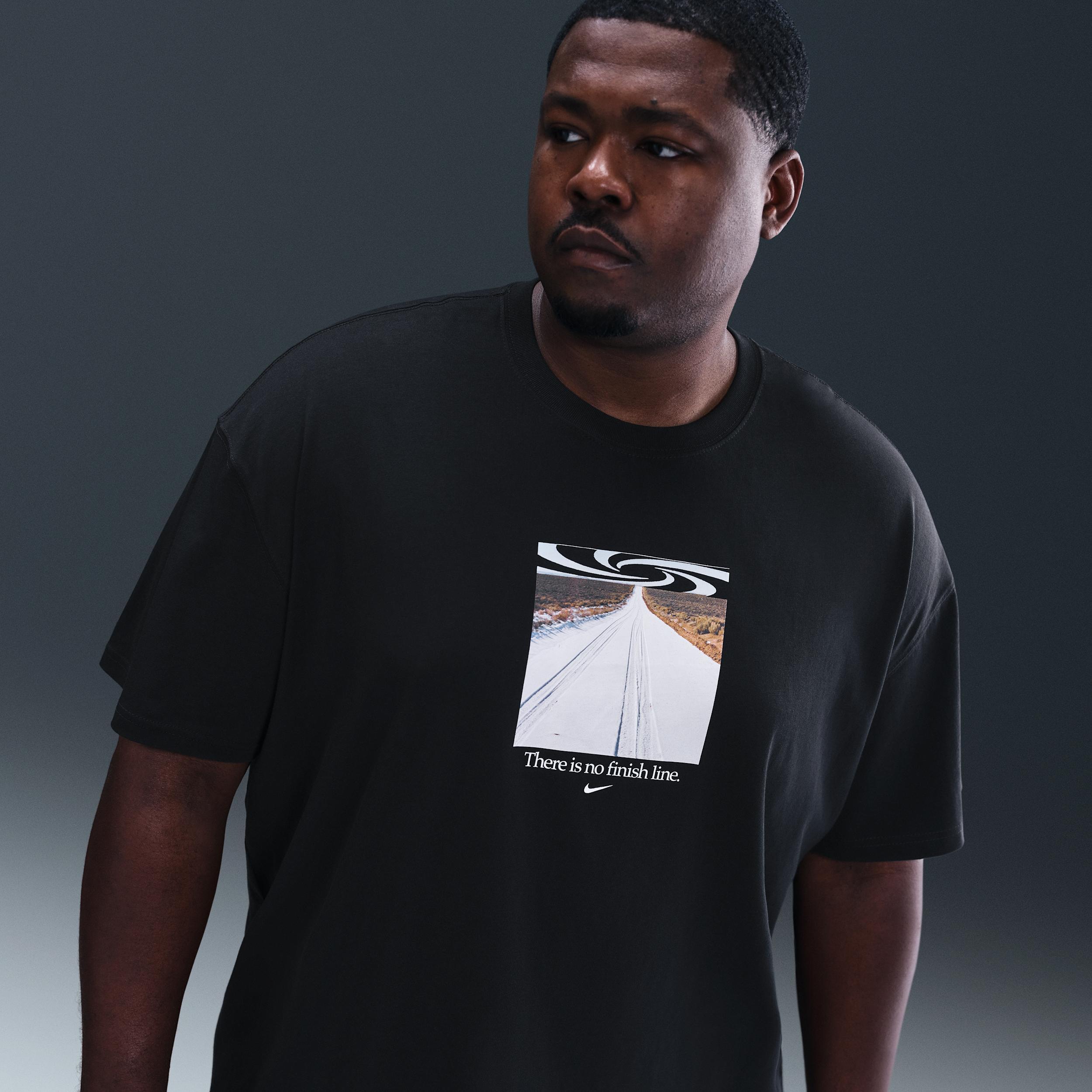 Mens Nike Sportswear Max90 T-Shirt | HQ9268-010 Product Image