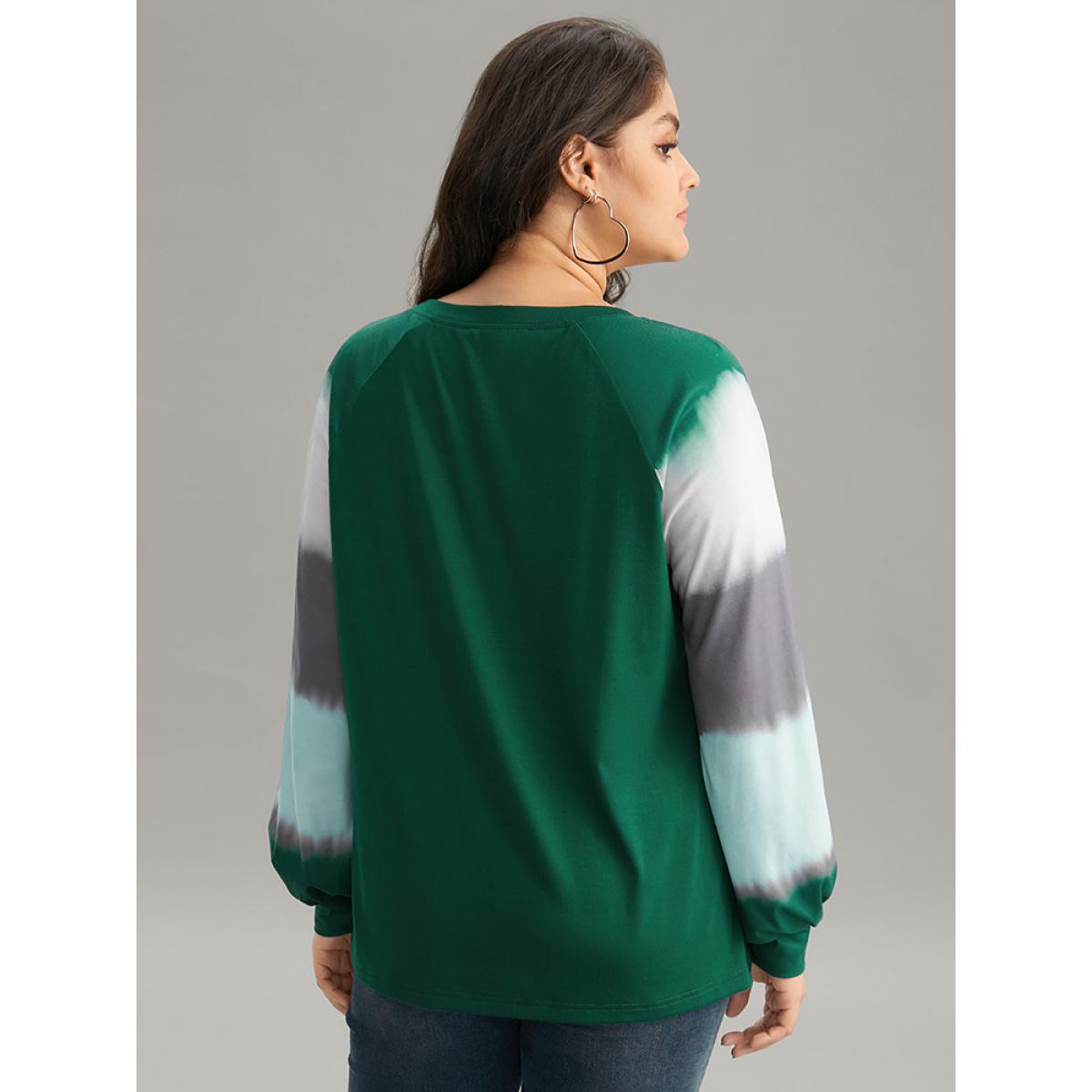 Plus Size Tie Dye Contrast Round Neck Raglan Sleeve T-shirt DarkGreen Women Casual Contrast Tie Dye Round Neck Dailywear T-shirts BloomChic 18-20/2X Product Image