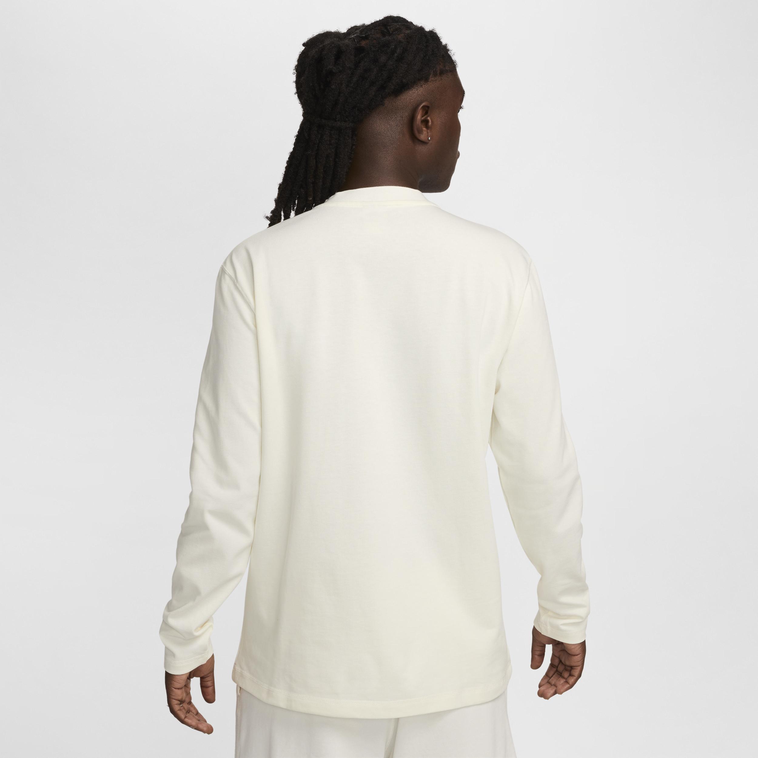 Nike Club Men's Long-Sleeve Henley Product Image