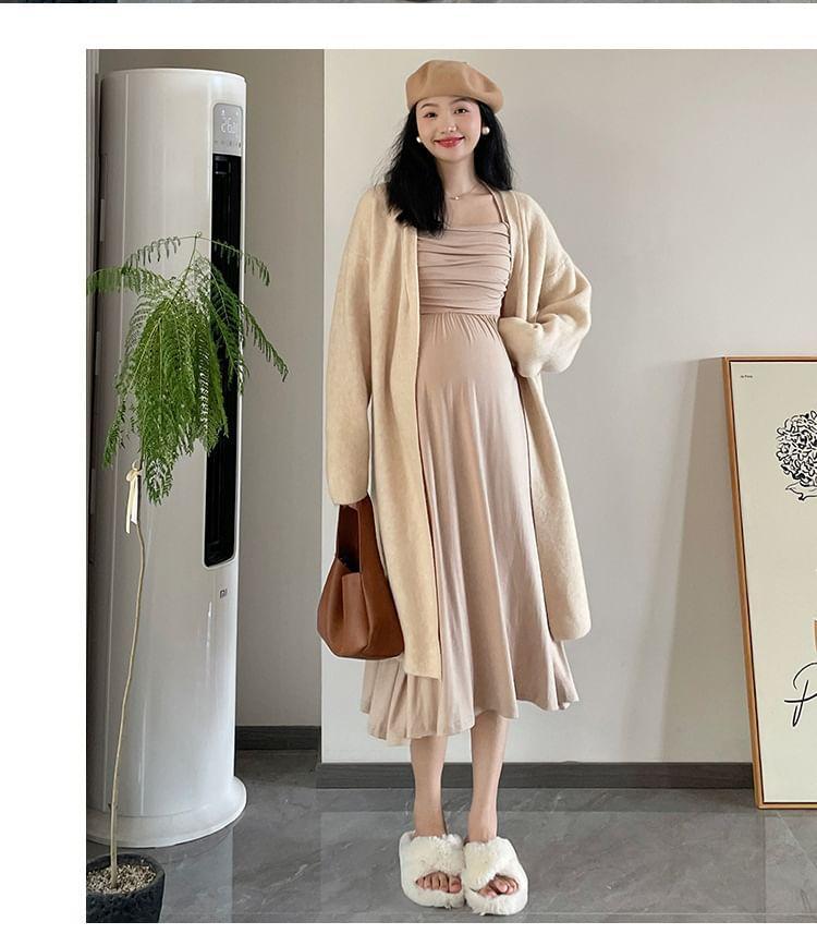 Maternity Long-Sleeve Square Neck Plain Ruched Midi A-Line Dress Product Image