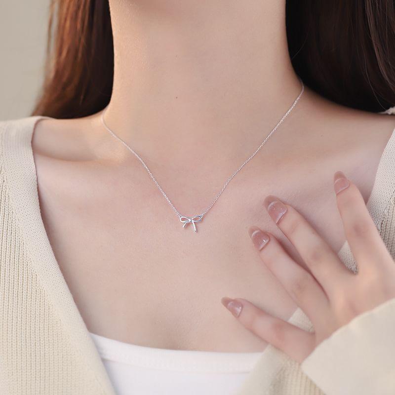 S925 Sterling Silver Bow Necklace Product Image