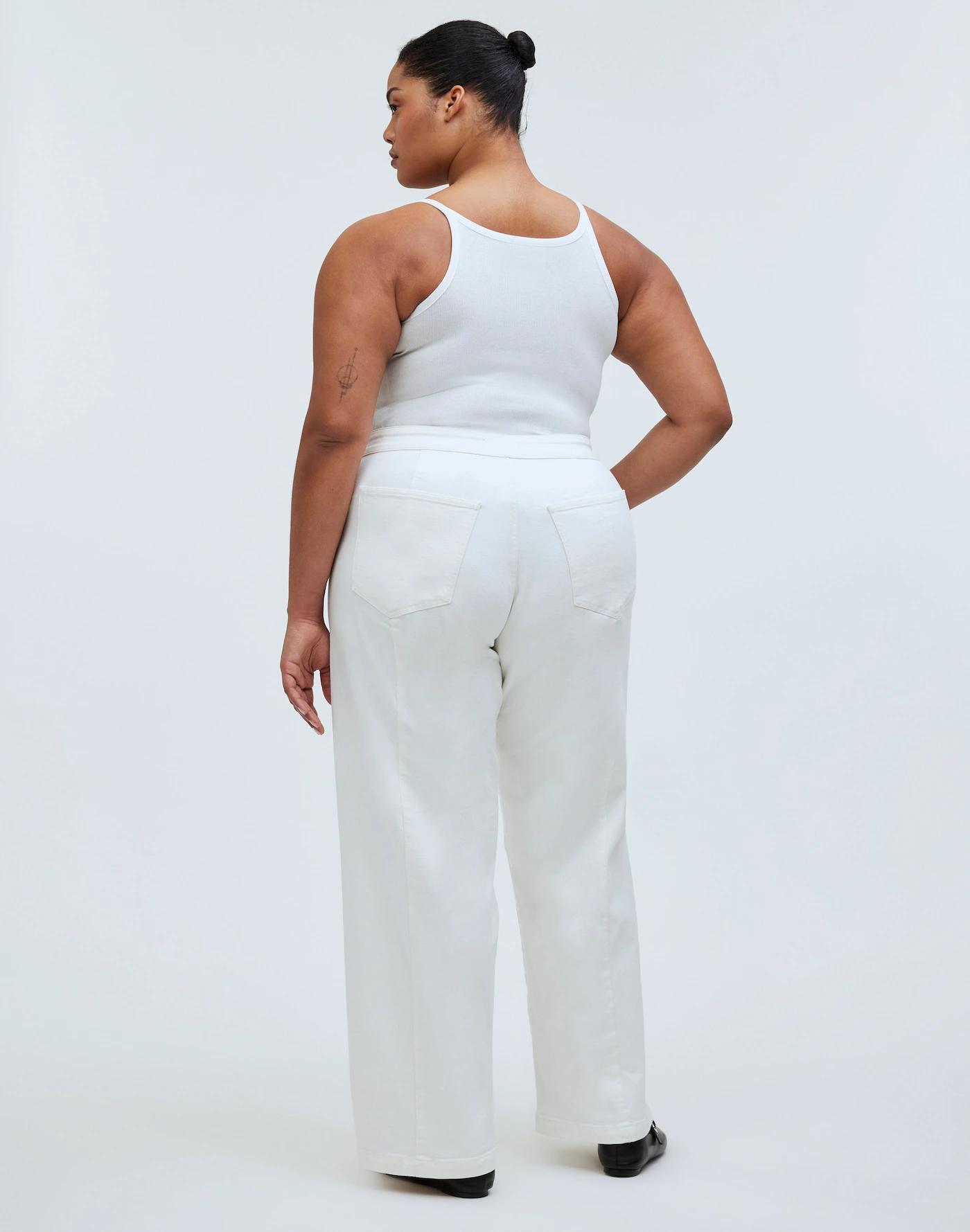 The Plus Curvy Emmett Wide-Leg Jean in Tile White: Welt Pocket Edition Product Image