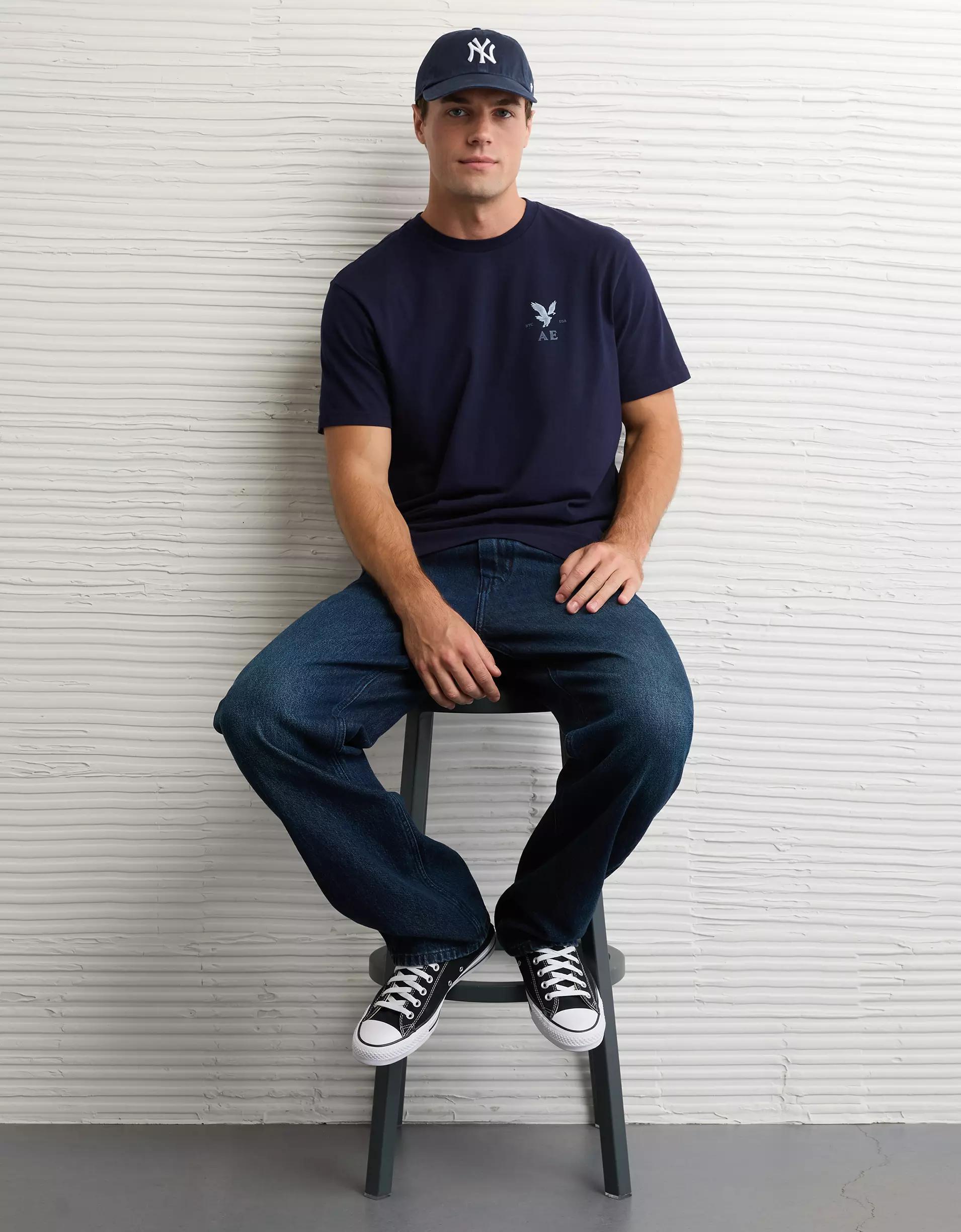 AE Boxy Graphic T-Shirt Product Image