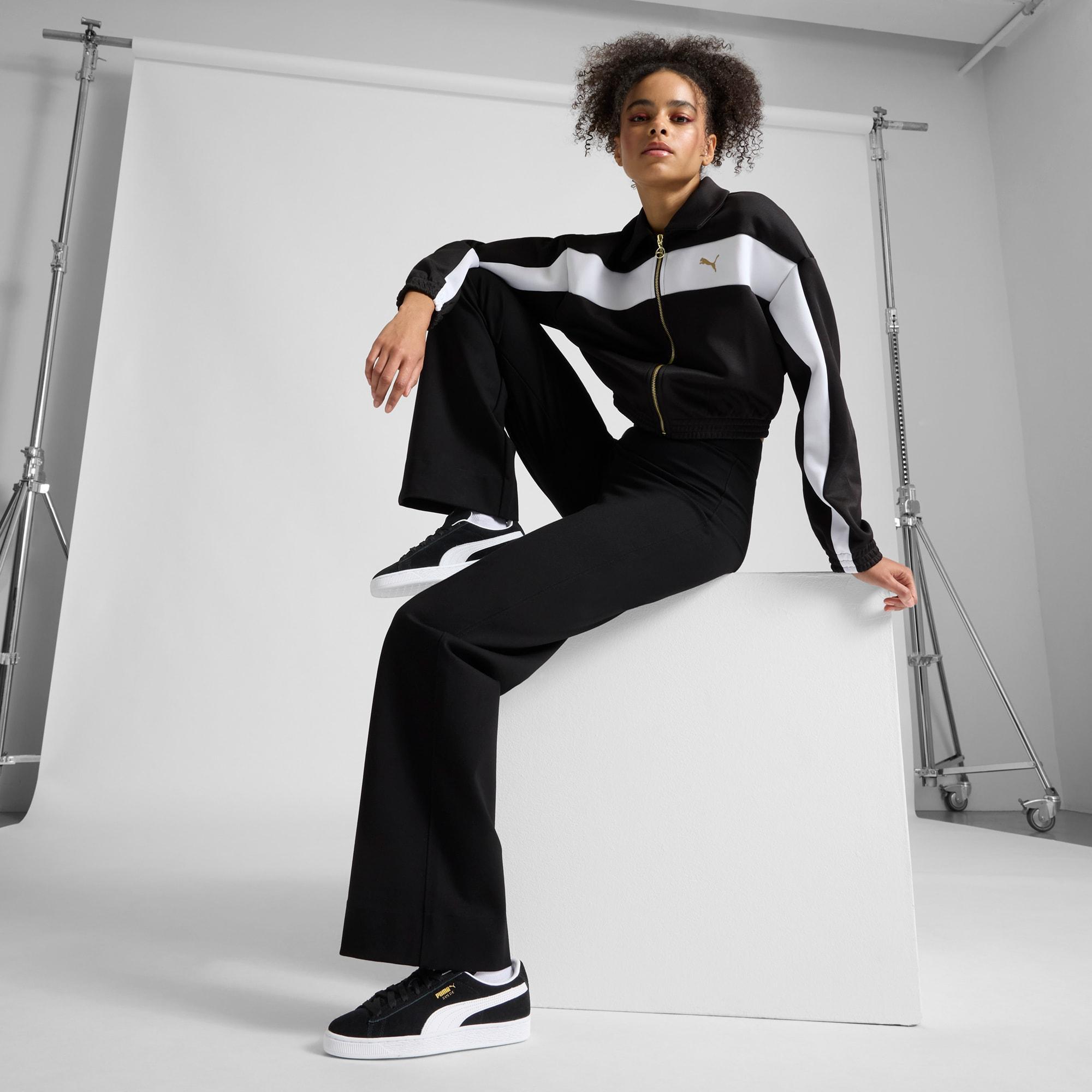 Suede Classic Women's Sneakers Product Image