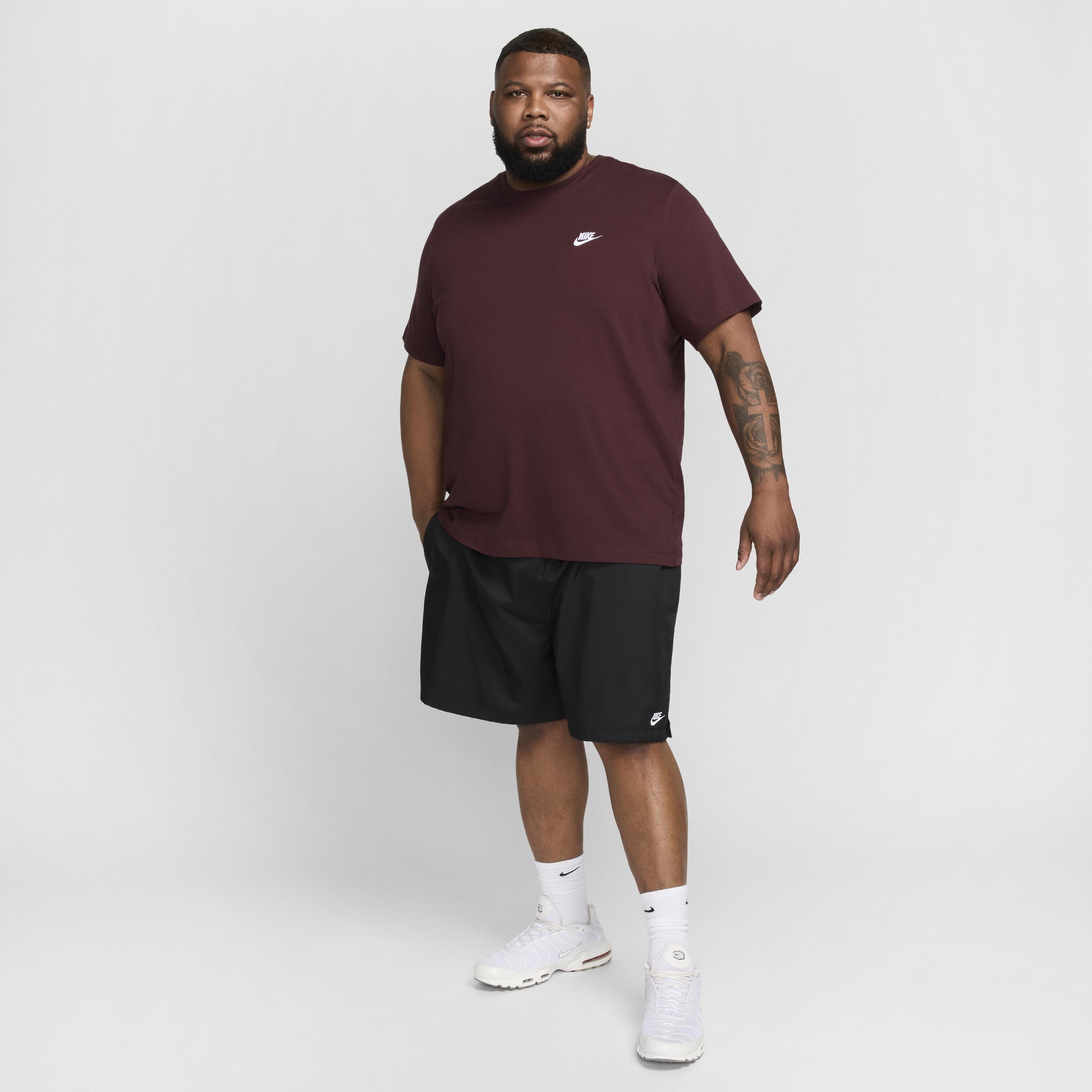 Men's Nike Sportswear Club T-Shirt Product Image