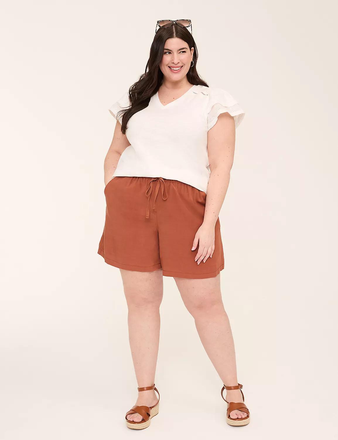 Pull-On Flowy Short Product Image