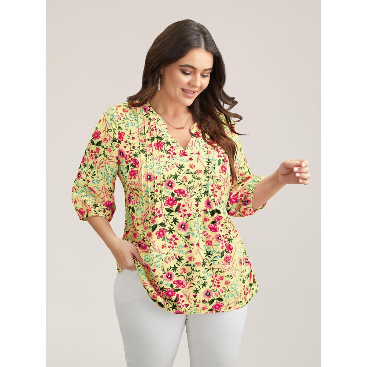 Plus Size Lightyellow Floral Print Notched Collar Shirt Women Timeless Elbow-length sleeve Notched collar Elegant Blouses BloomChic 26/4X Product Image