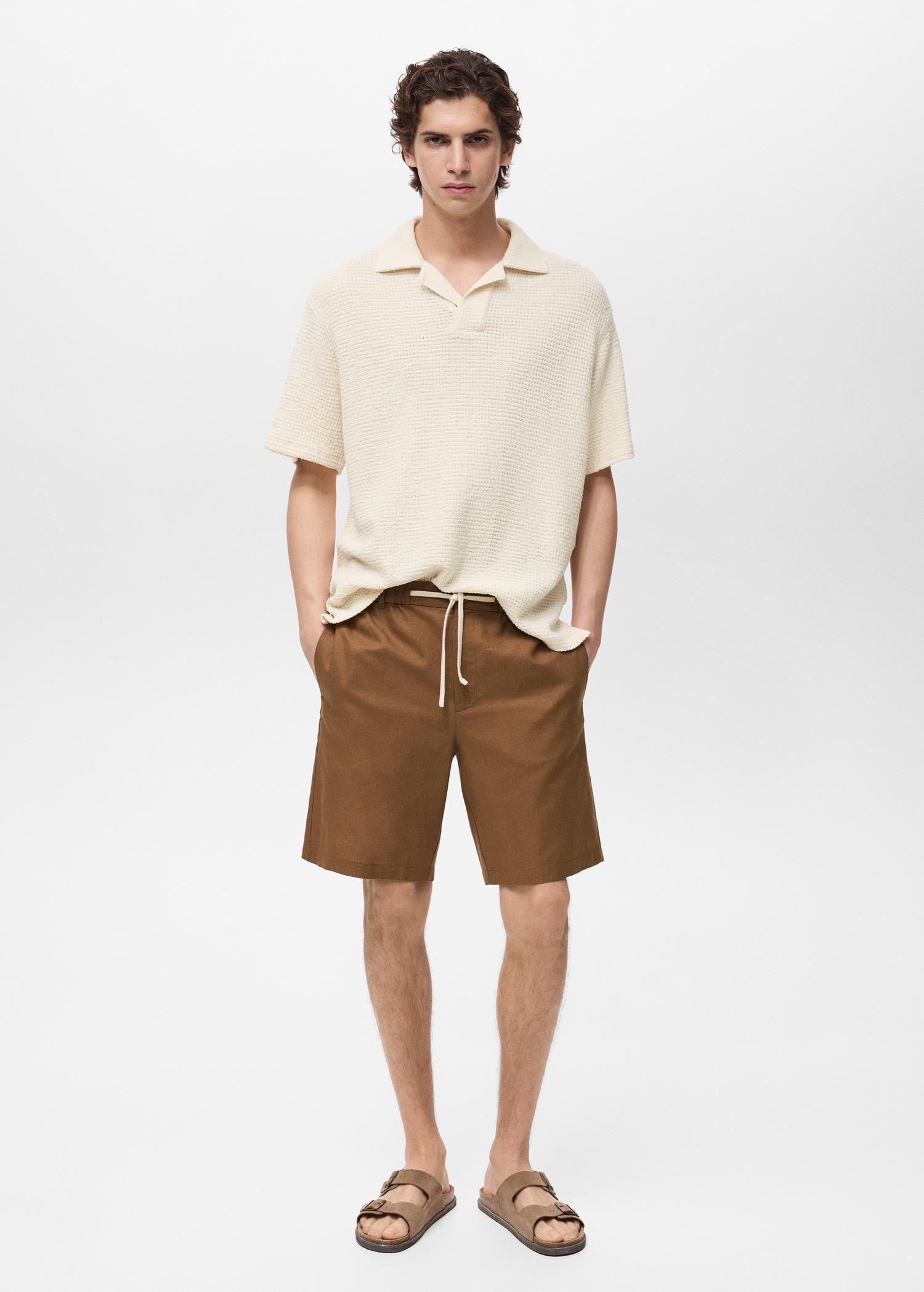 Cotton-linen blend bermuda shorts - Men | MANGO USA Product Image