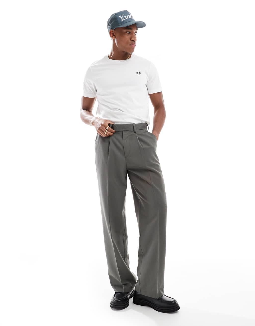 Fred Perry t-shirt in white Product Image