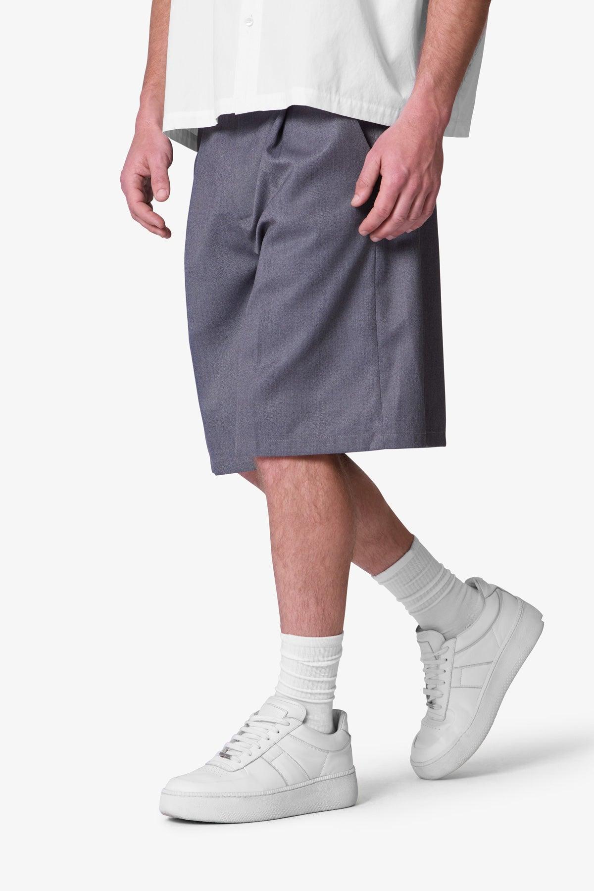 Big Pleated Shorts - Grey Product Image