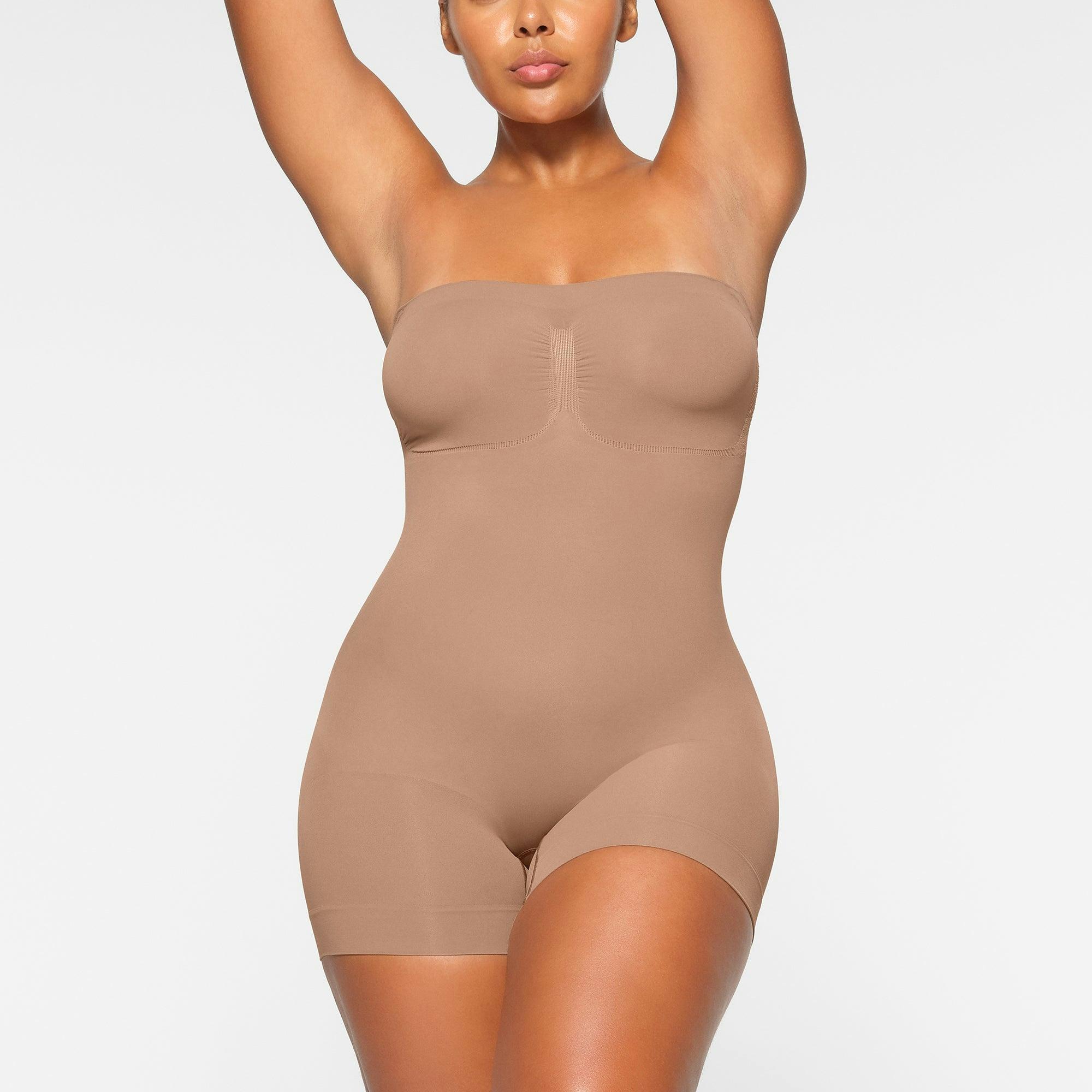 SEAMLESS SCULPT STRAPLESS SHORTIE BODYSUIT | SIENNA Product Image