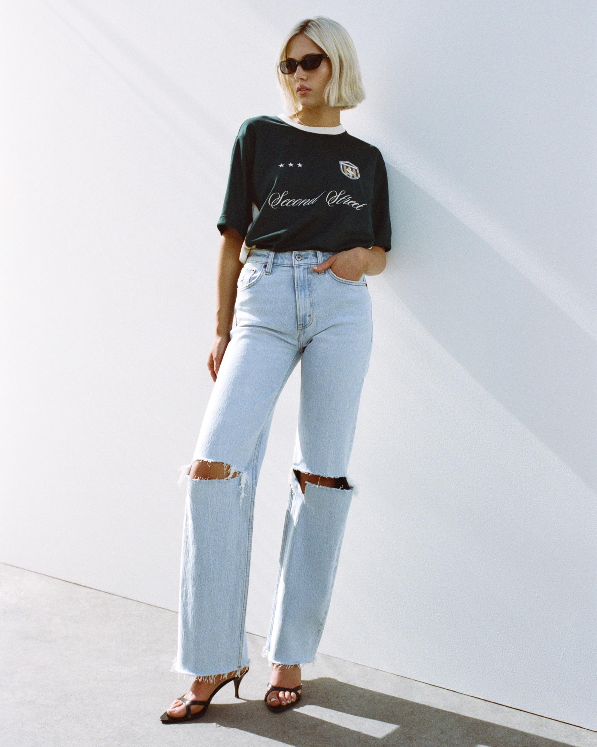 High Rise 90s Relaxed Jean Product Image