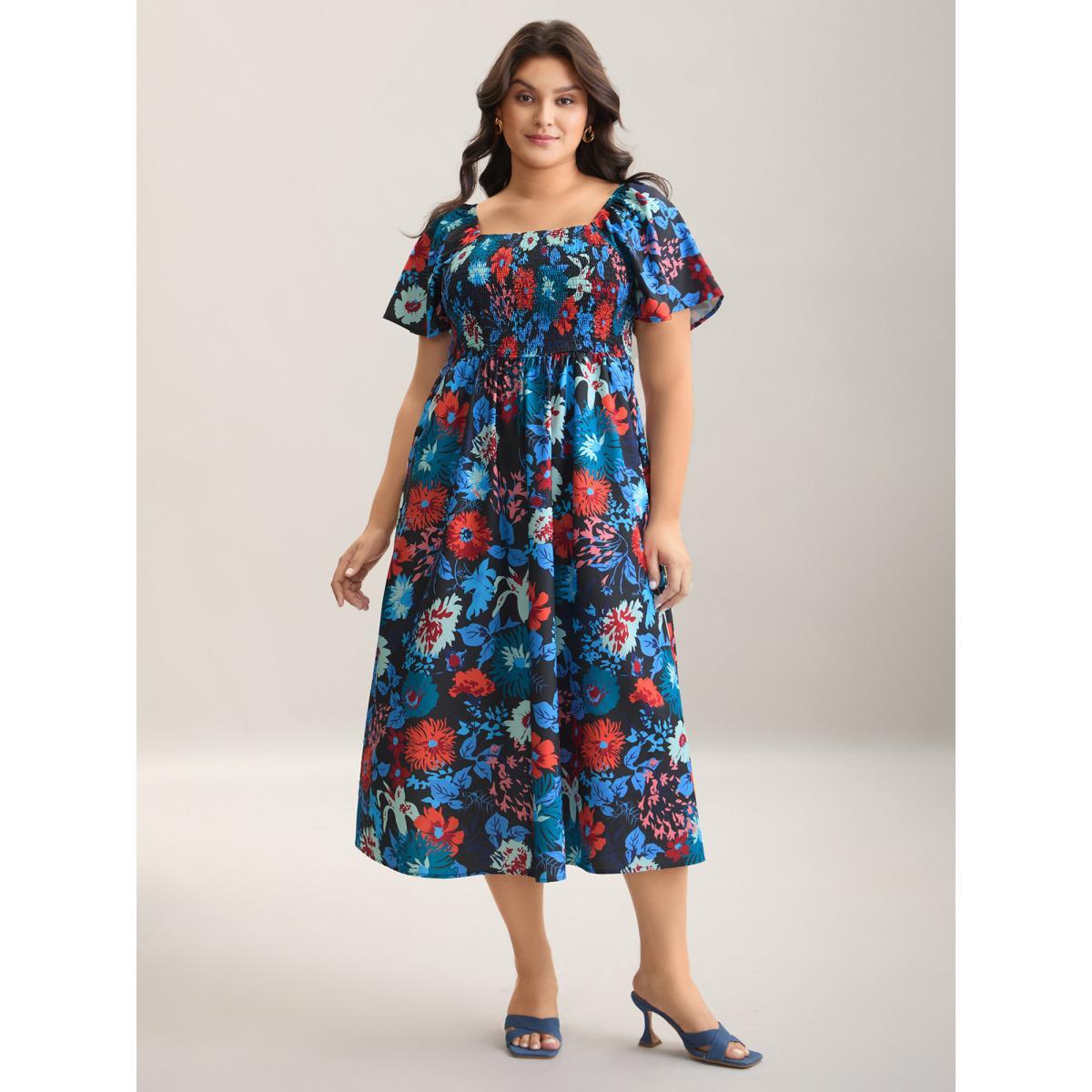 Plus Size Floral Shirred Square Neck Pocket Midi Dress Indigo Women Romantic Non Square Neck Short sleeve Curvy Midi Dress BloomChic 14-16/1X Product Image