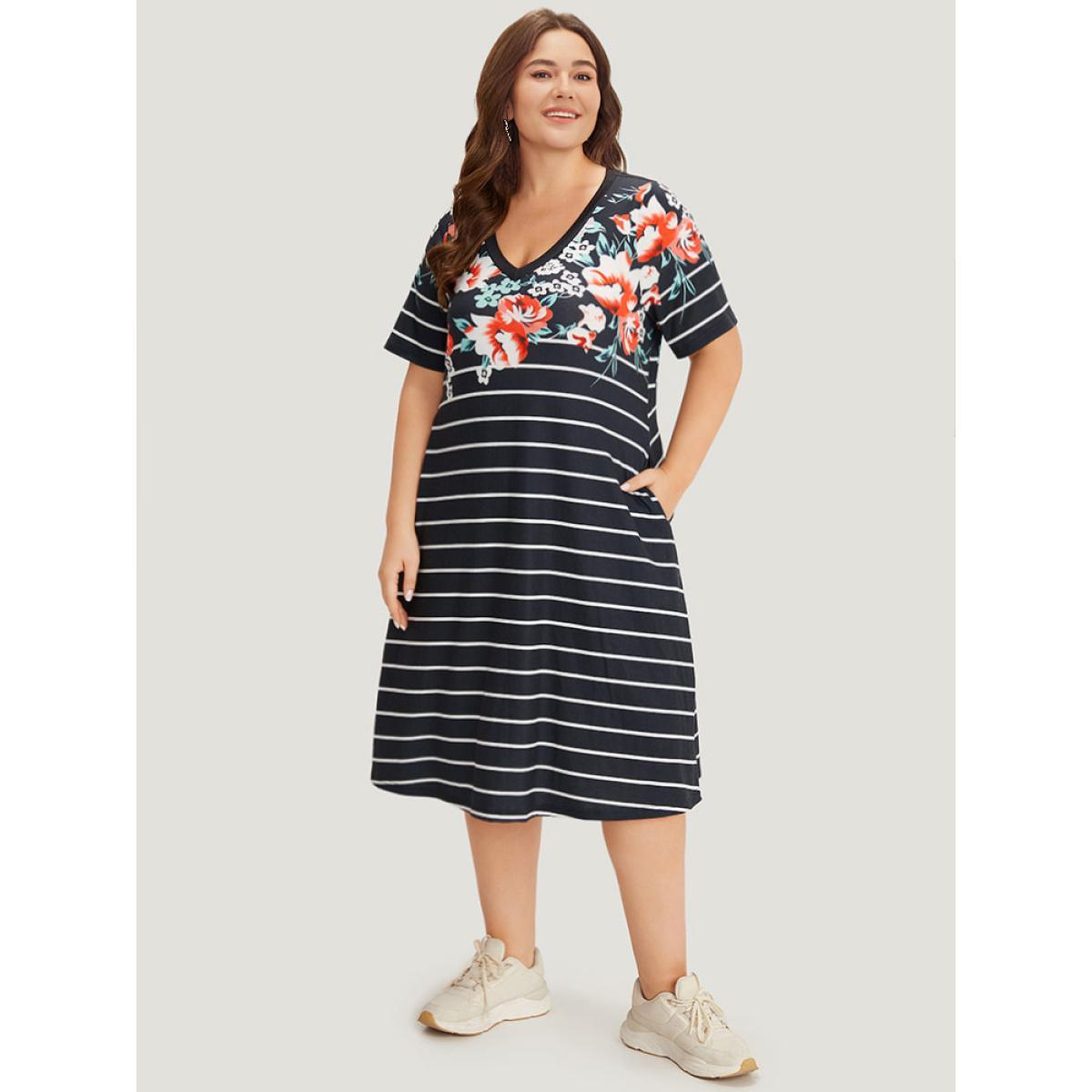 Plus Size Floral & Striped Print Pocket V Neck Dress Black Women Casual Printed V-neck Short sleeve Curvy Midi Dress BloomChic 10/M Product Image