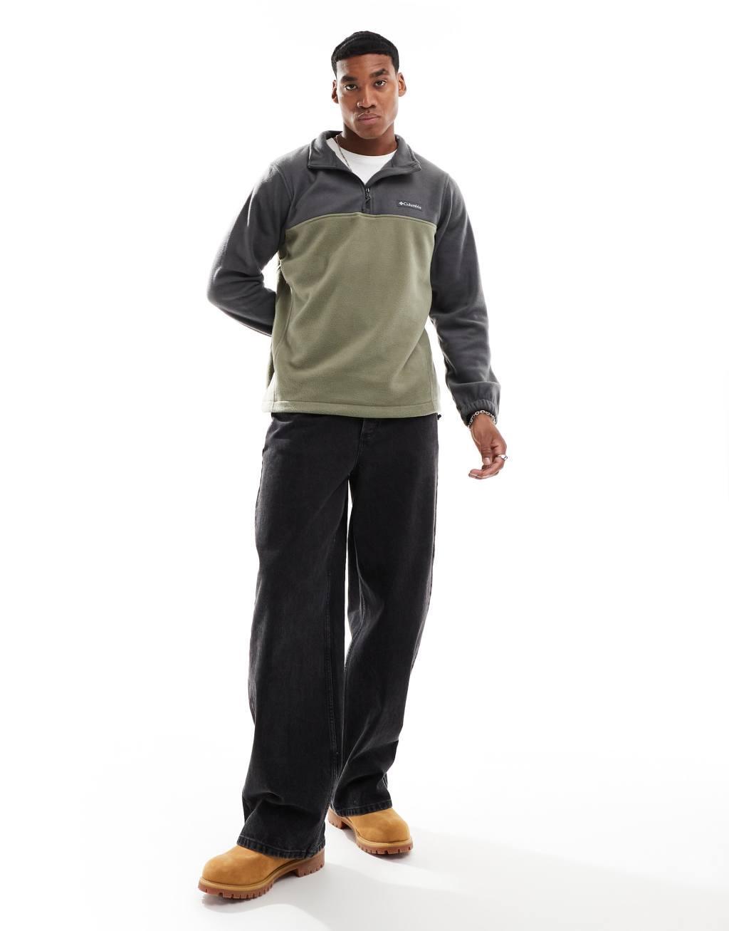 Columbia Steens Mountain half zip fleece in Gray/Khaki Product Image