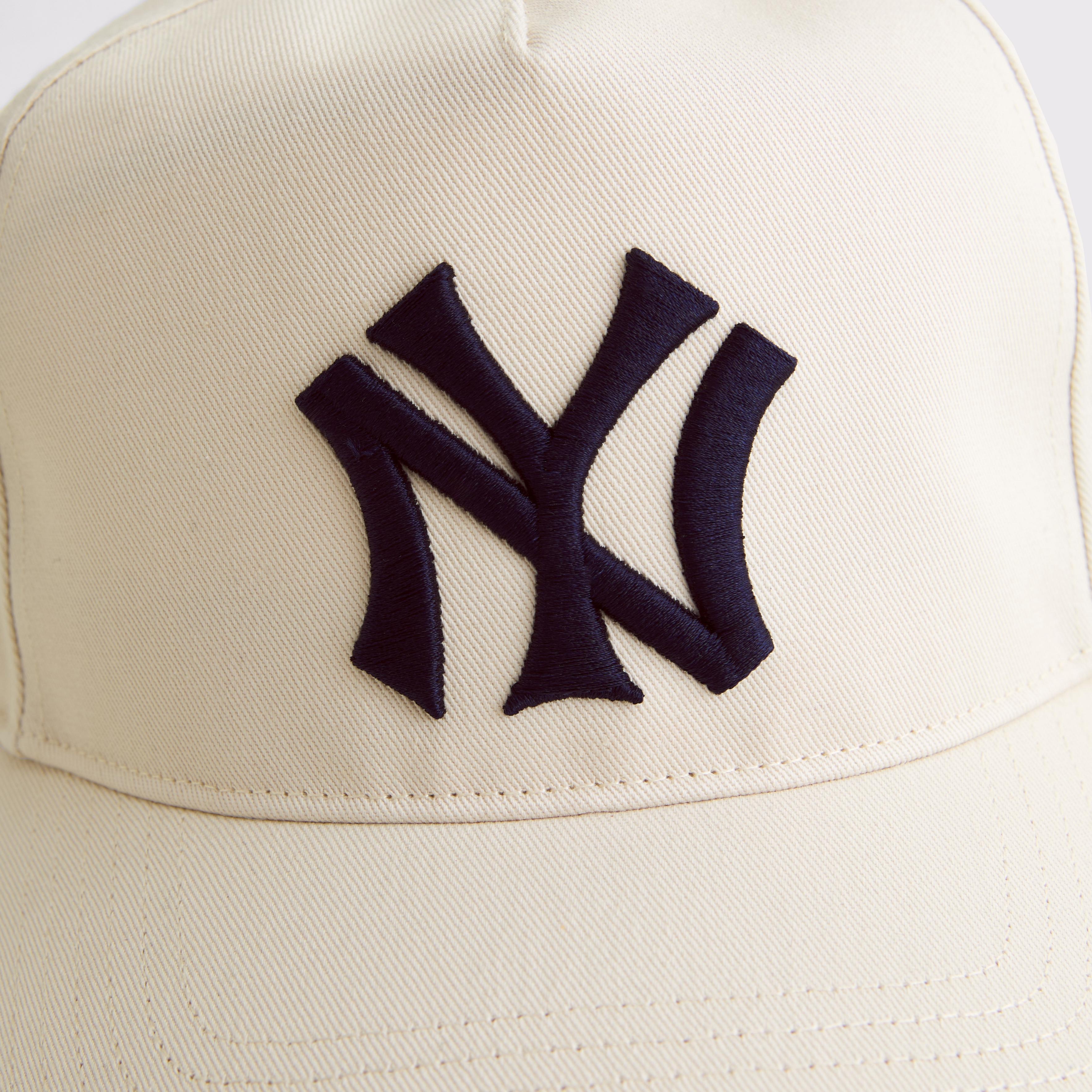 New York Yankees '47 Hitch Cap Product Image