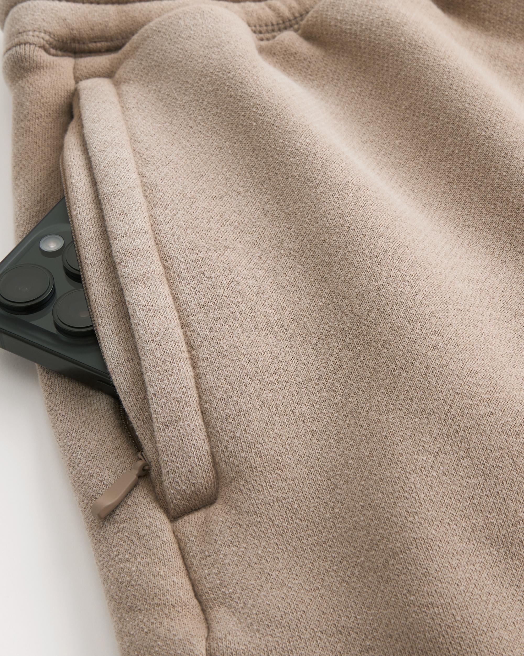 Camo Baggy Sweatpants Product Image