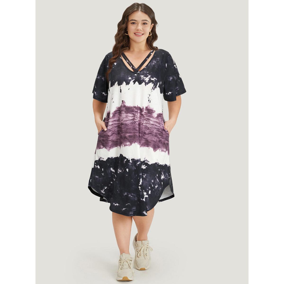 Plus Size Tie Dye Crisscross Pocket Curved Hem Dress Multicolor Women Casual Tie Dye V-neck Short sleeve Curvy Midi Dress BloomChic 26/4X Product Image