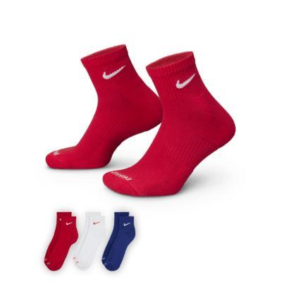 Nike Everyday Plus Cushioned Training Ankle Socks (3 Pairs) Product Image