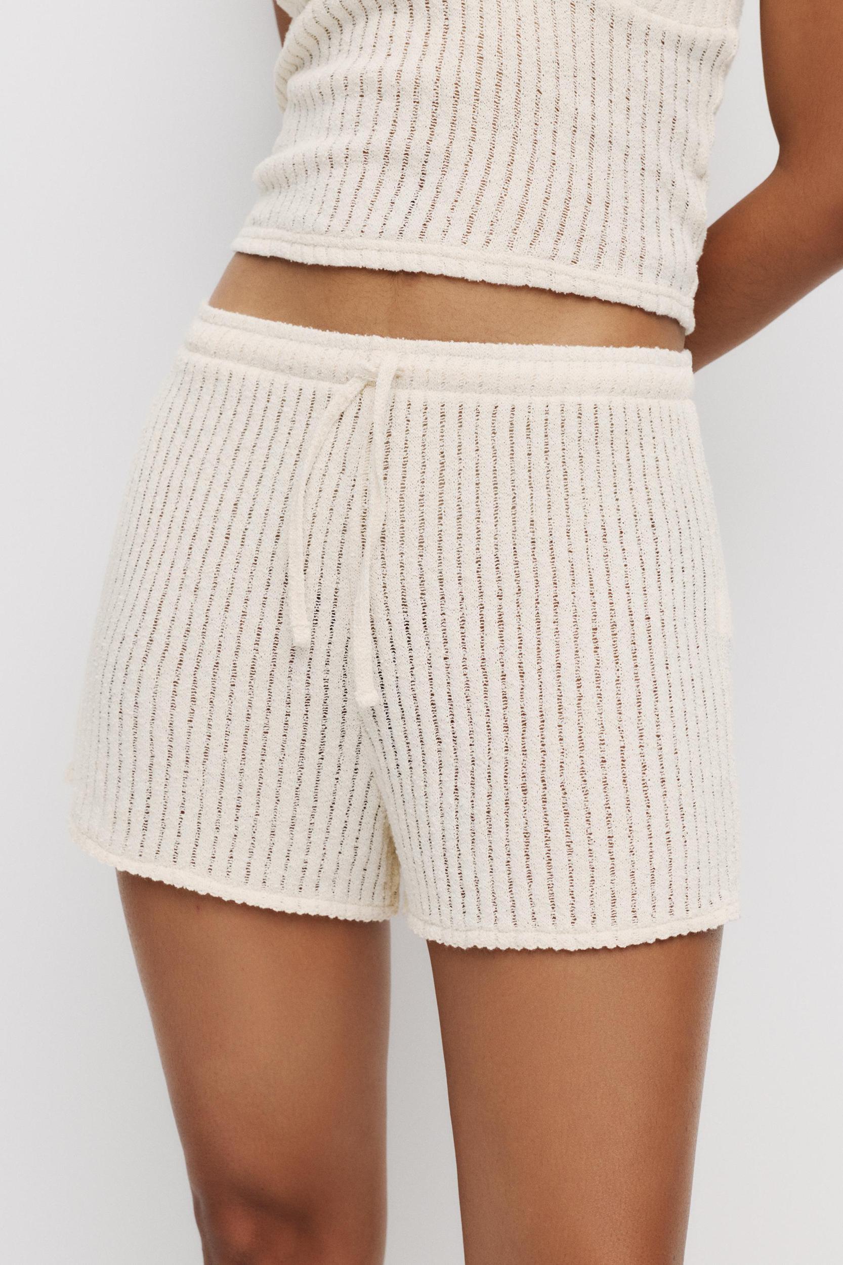 Open-knit shorts Product Image