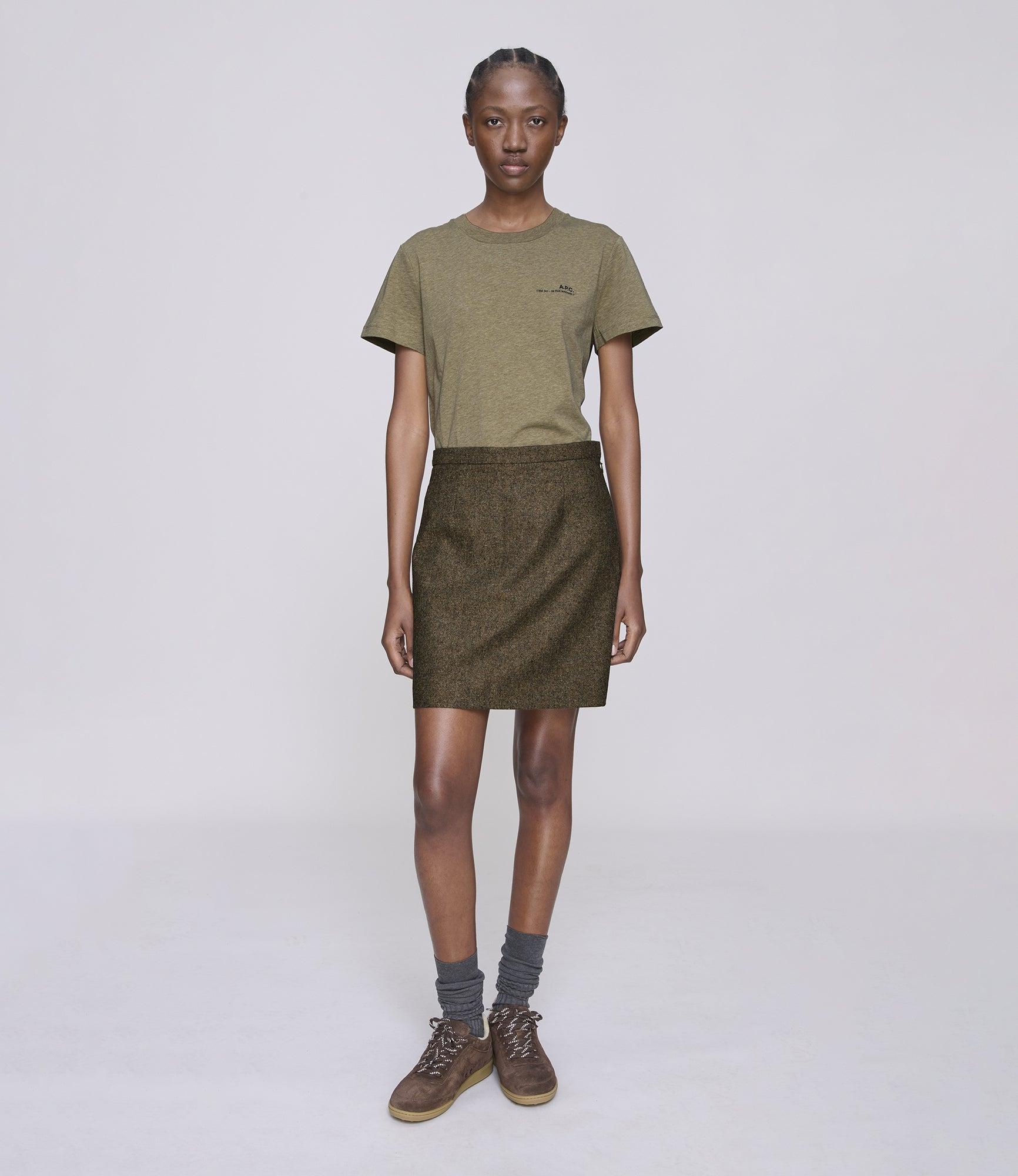 Standard Item T-shirt (M) Male Product Image