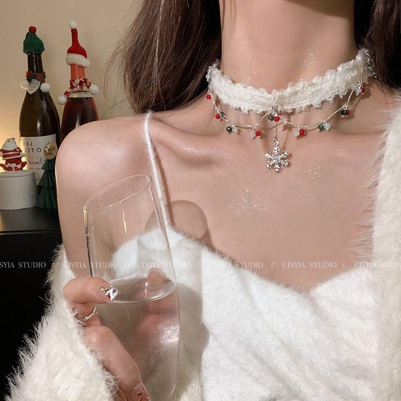 Snowflake Pendant Beaded Choker Product Image