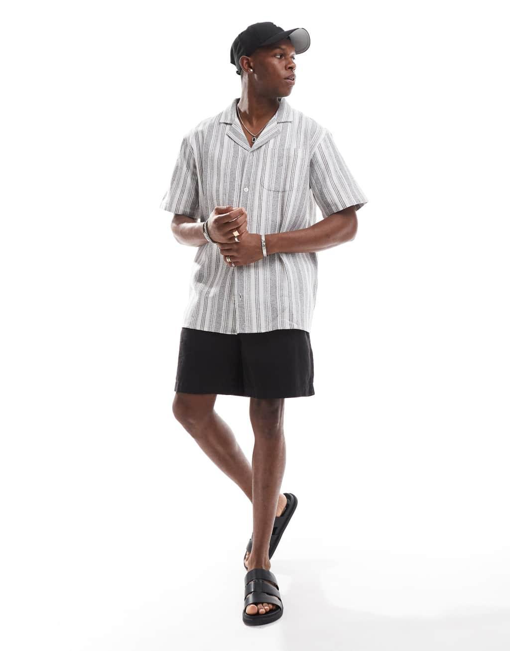 sol beach textured stripe short sleeve beach shirt in gray and white Product Image