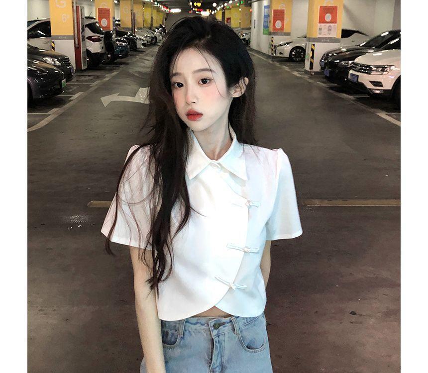 Short-Sleeve Collared Plain Blouse Product Image